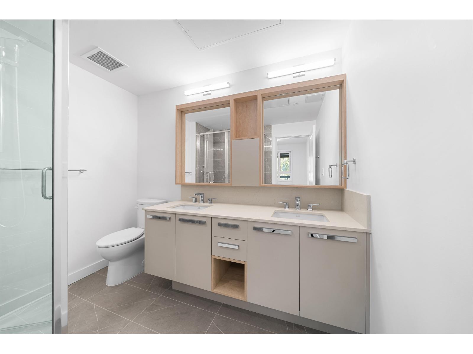 317 13788 76 Avenue, Surrey, British Columbia  V3W 8J5 - Photo 12 - R3047180