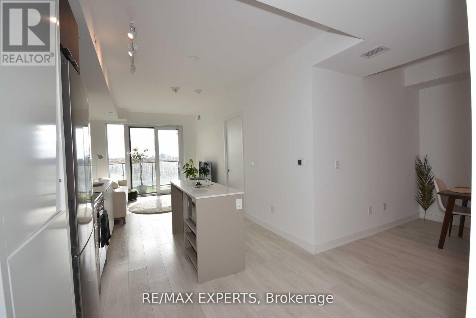 1507 - 8 Tippett Road, Toronto, Ontario  M3H 0E7 - Photo 8 - C12406253