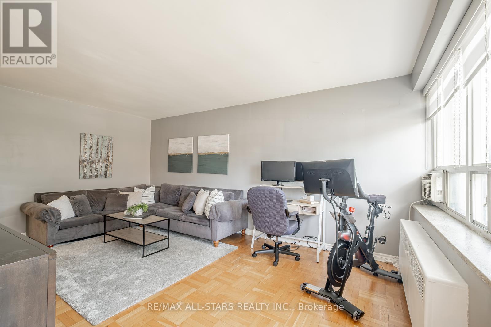 201 - 219 Wilson Avenue, Toronto, Ontario  M5M 3B2 - Photo 12 - C12406310