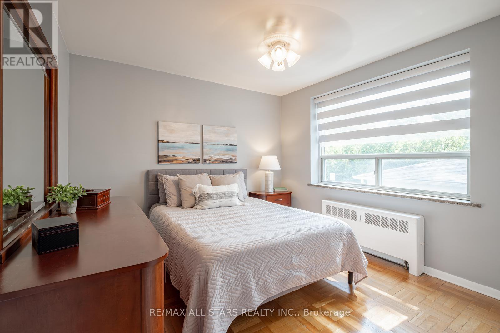201 - 219 Wilson Avenue, Toronto, Ontario  M5M 3B2 - Photo 23 - C12406310