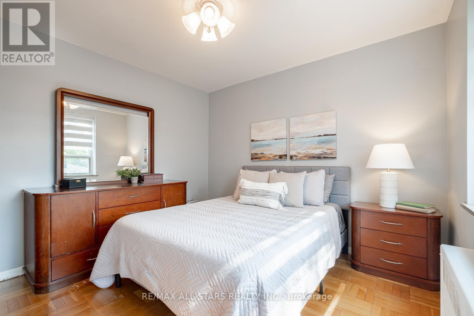 201 - 219 Wilson Avenue, Toronto, Ontario  M5M 3B2 - Photo 24 - C12406310