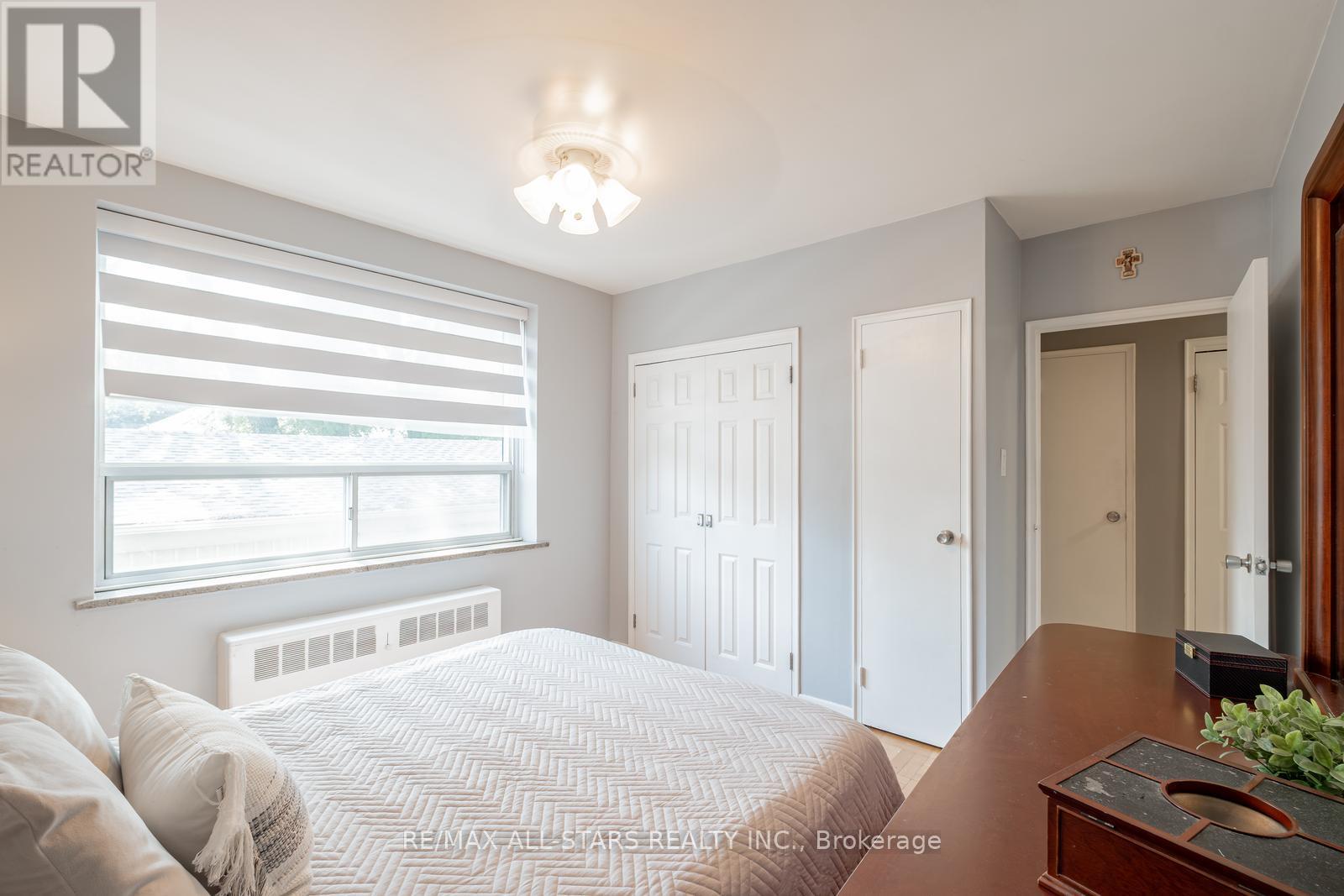 201 - 219 Wilson Avenue, Toronto, Ontario  M5M 3B2 - Photo 26 - C12406310