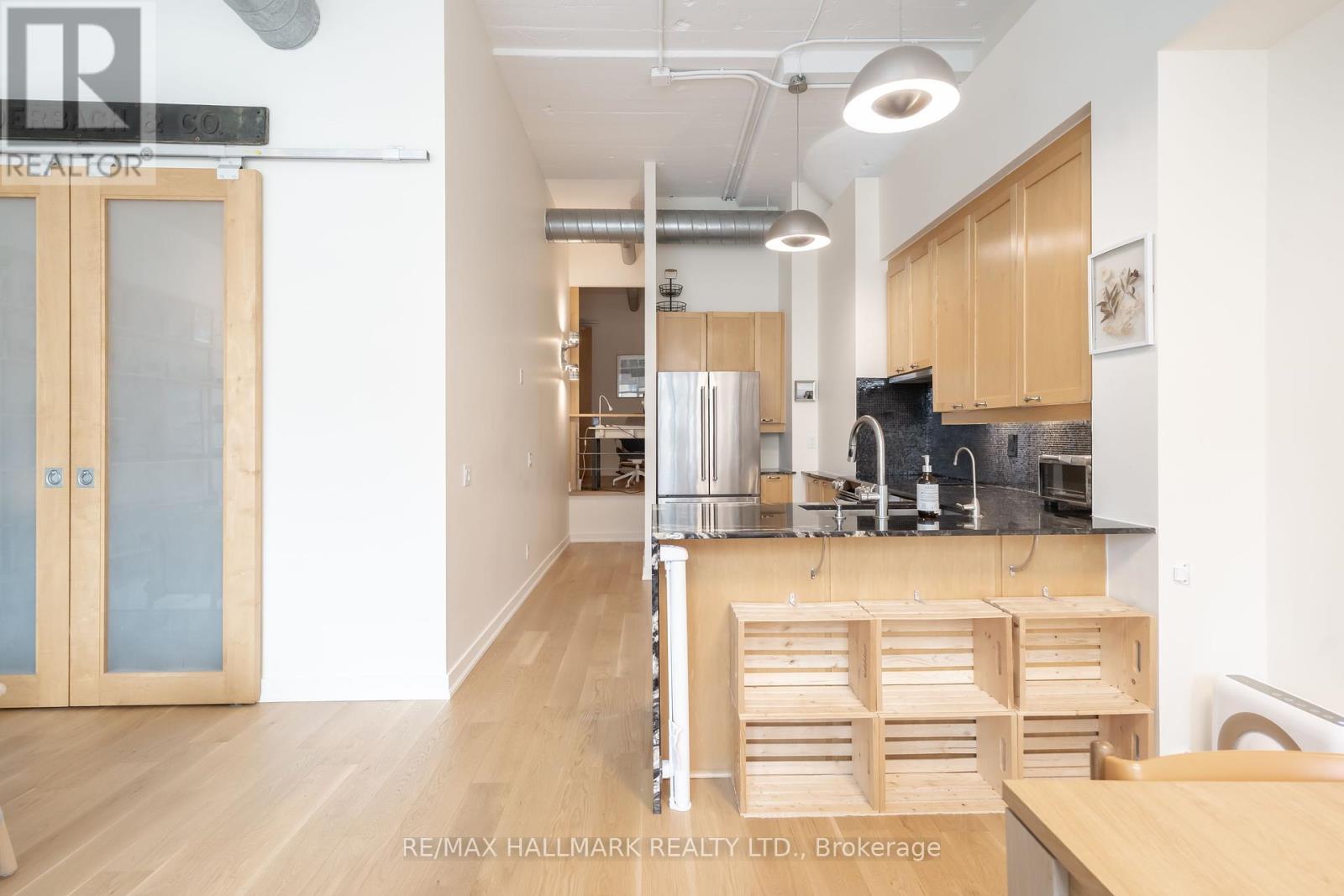 552 - 155 Dalhousie Street, Toronto, Ontario  M5B 2P7 - Photo 11 - C12406371