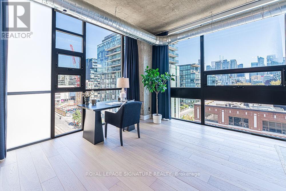705 - 60 Bathurst Street, Toronto (Niagara), Ontario  M5V 2P4 - Photo 11 - C12406422