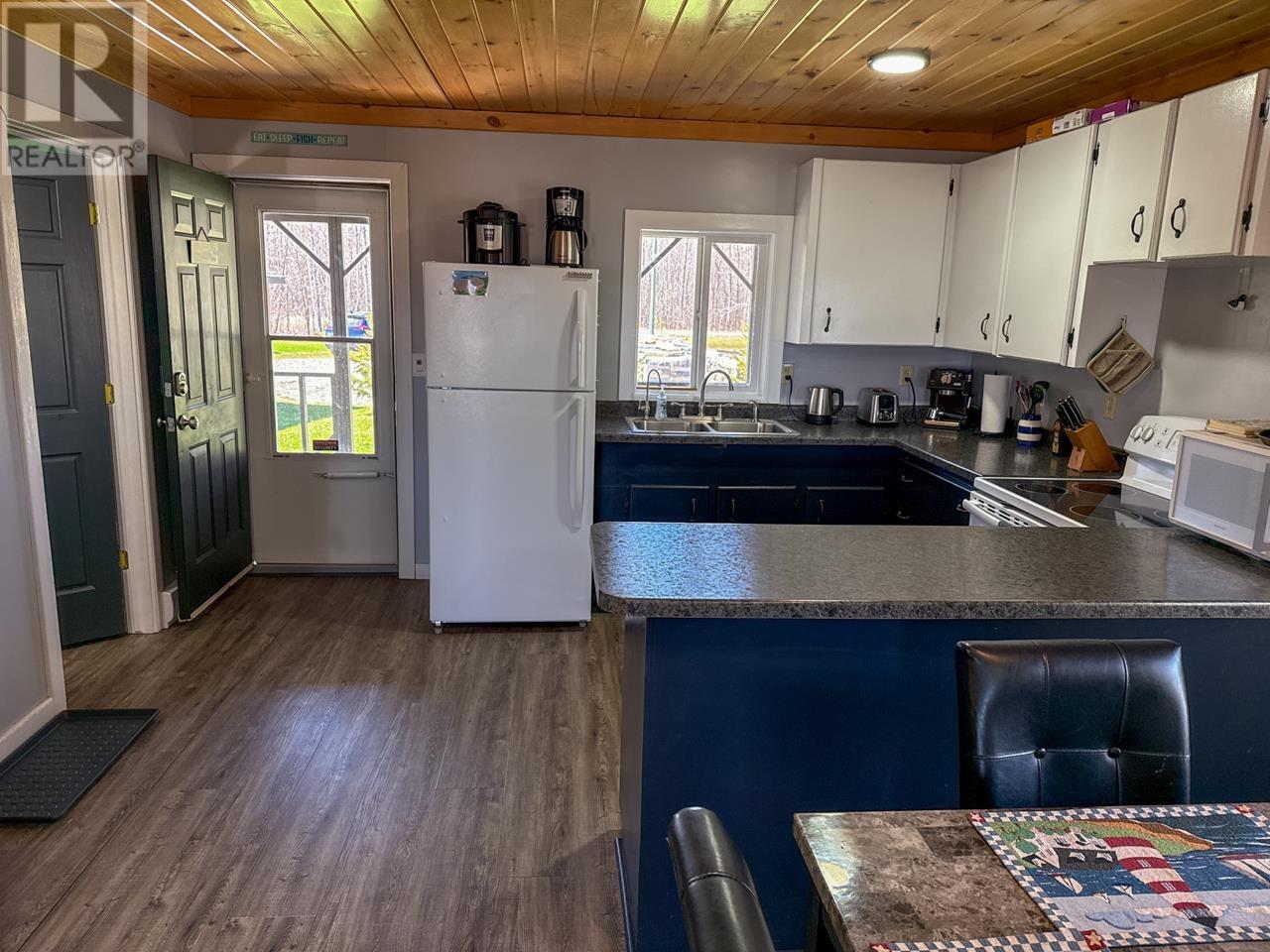 19 Stintzi Drive East, Morson, Ontario  P0W 1J0 - Photo 10 - TB251165