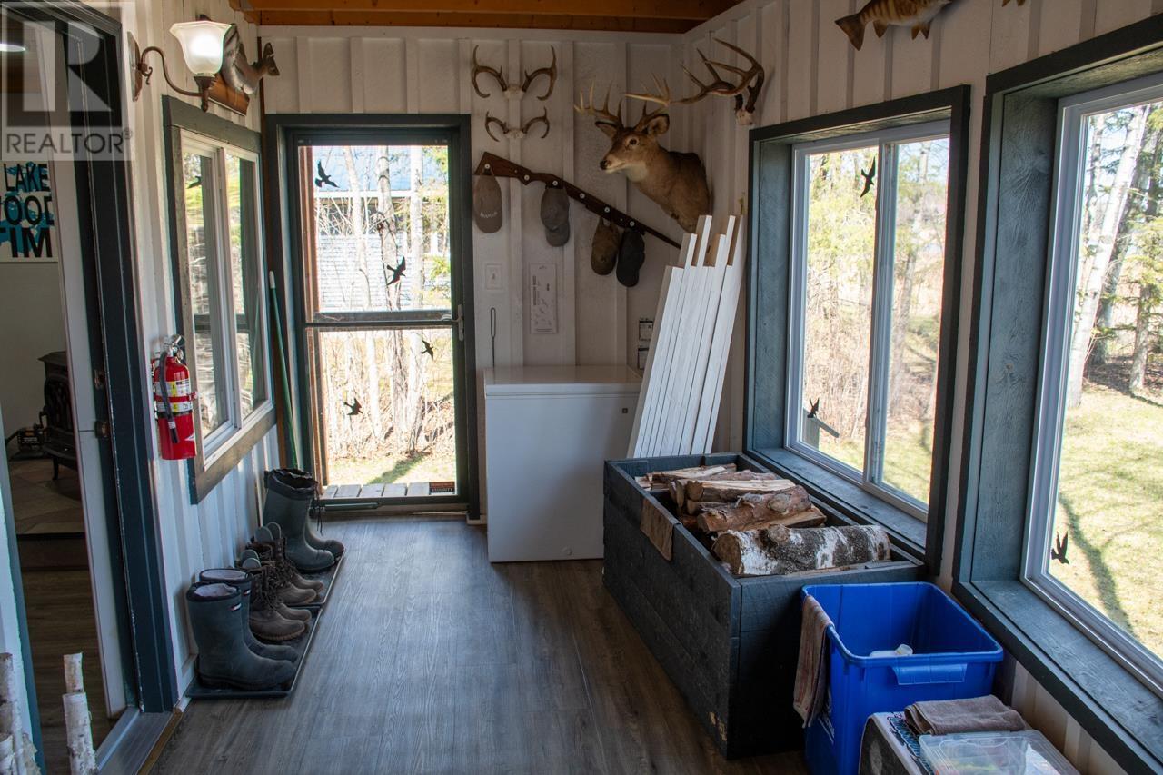 19 Stintzi Drive East, Morson, Ontario  P0W 1J0 - Photo 15 - TB251165