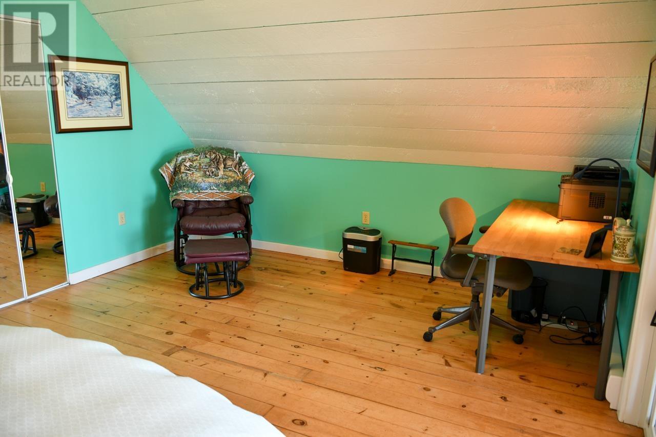 19 Stintzi Drive East, Morson, Ontario  P0W 1J0 - Photo 29 - TB251165