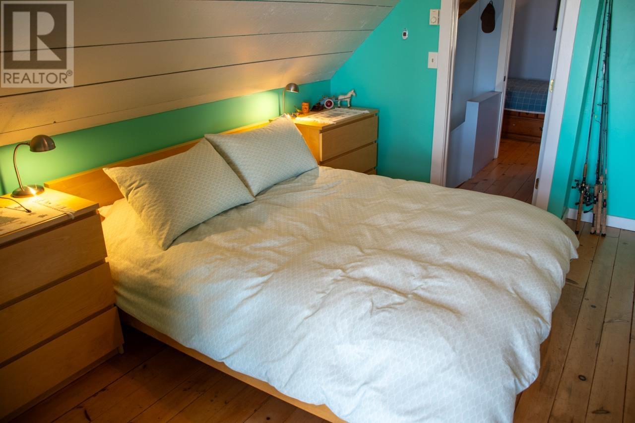 19 Stintzi Drive East, Morson, Ontario  P0W 1J0 - Photo 35 - TB251165