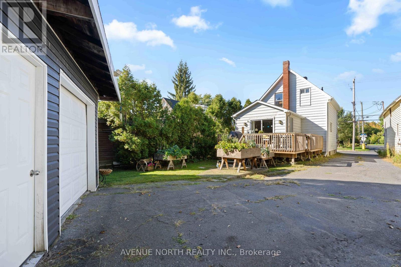 117 Bedford Street, Cornwall, Ontario  K6J 4B8 - Photo 6 - X12406498