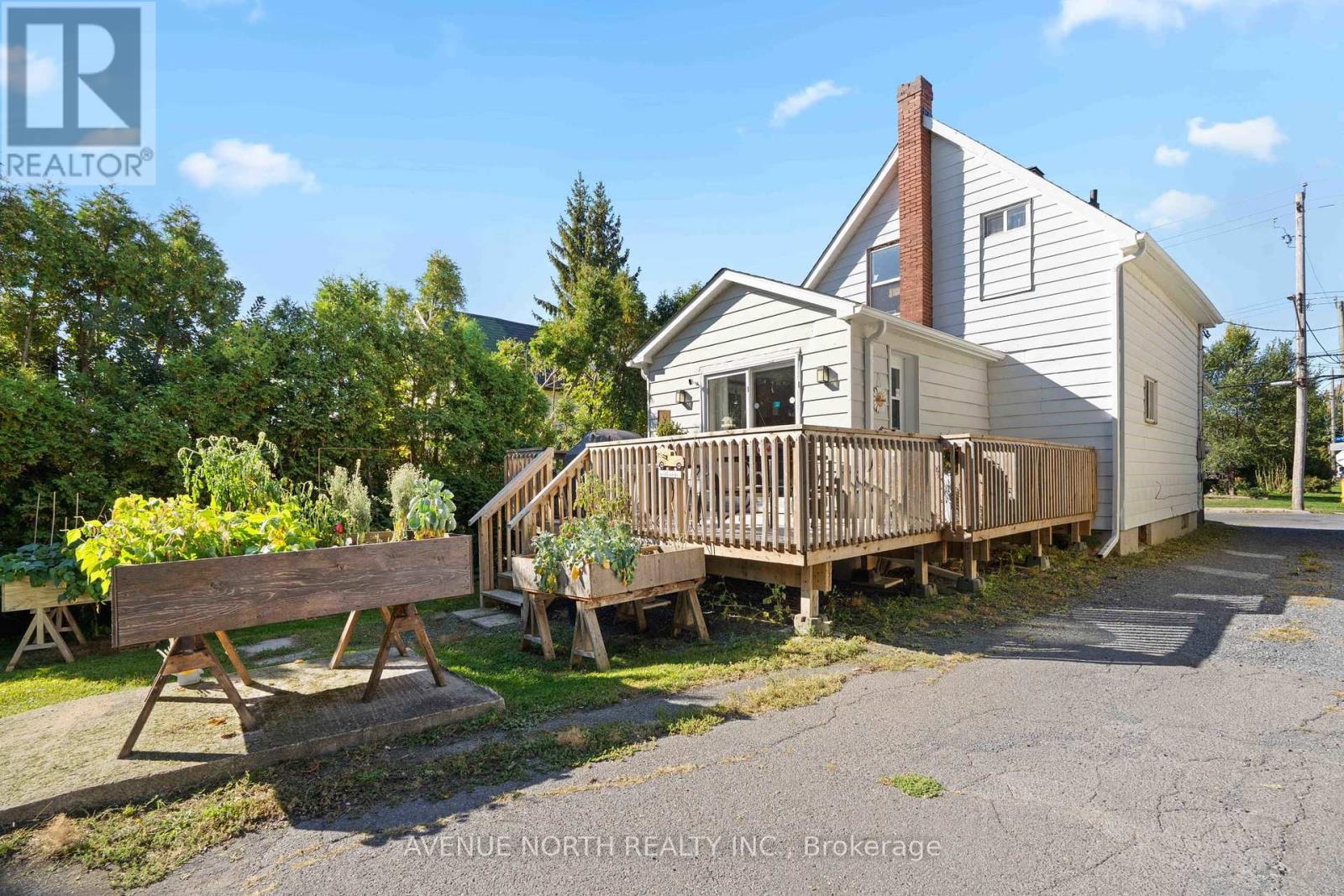 117 Bedford Street, Cornwall, Ontario  K6J 4B8 - Photo 9 - X12406498