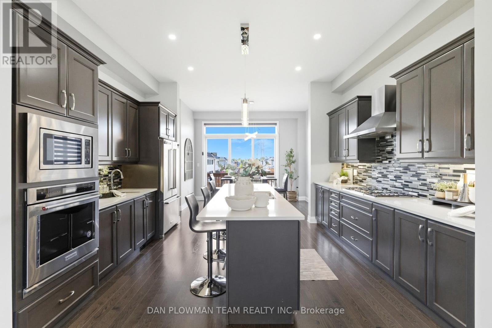 215 Port Darlington Road, Clarington, Ontario  L1C 4A7 - Photo 11 - E12406328