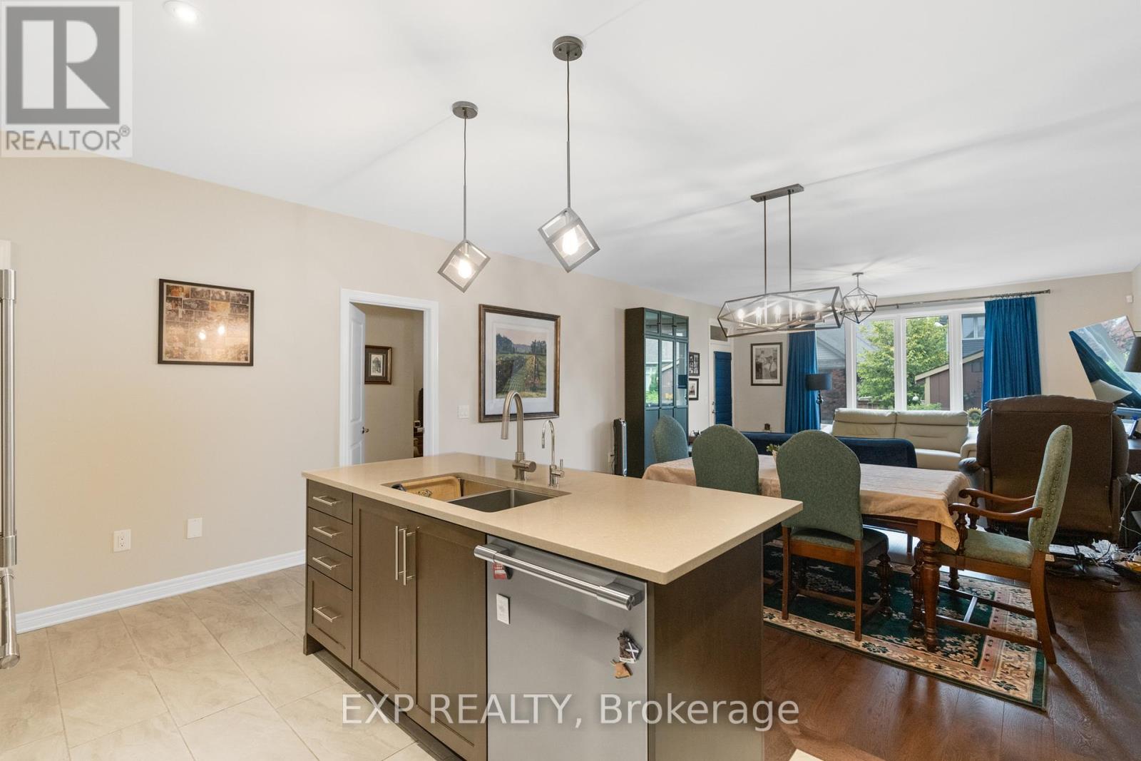 25 Andrew Lane, Thorold, Ontario  L2V 0V3 - Photo 17 - X12406497