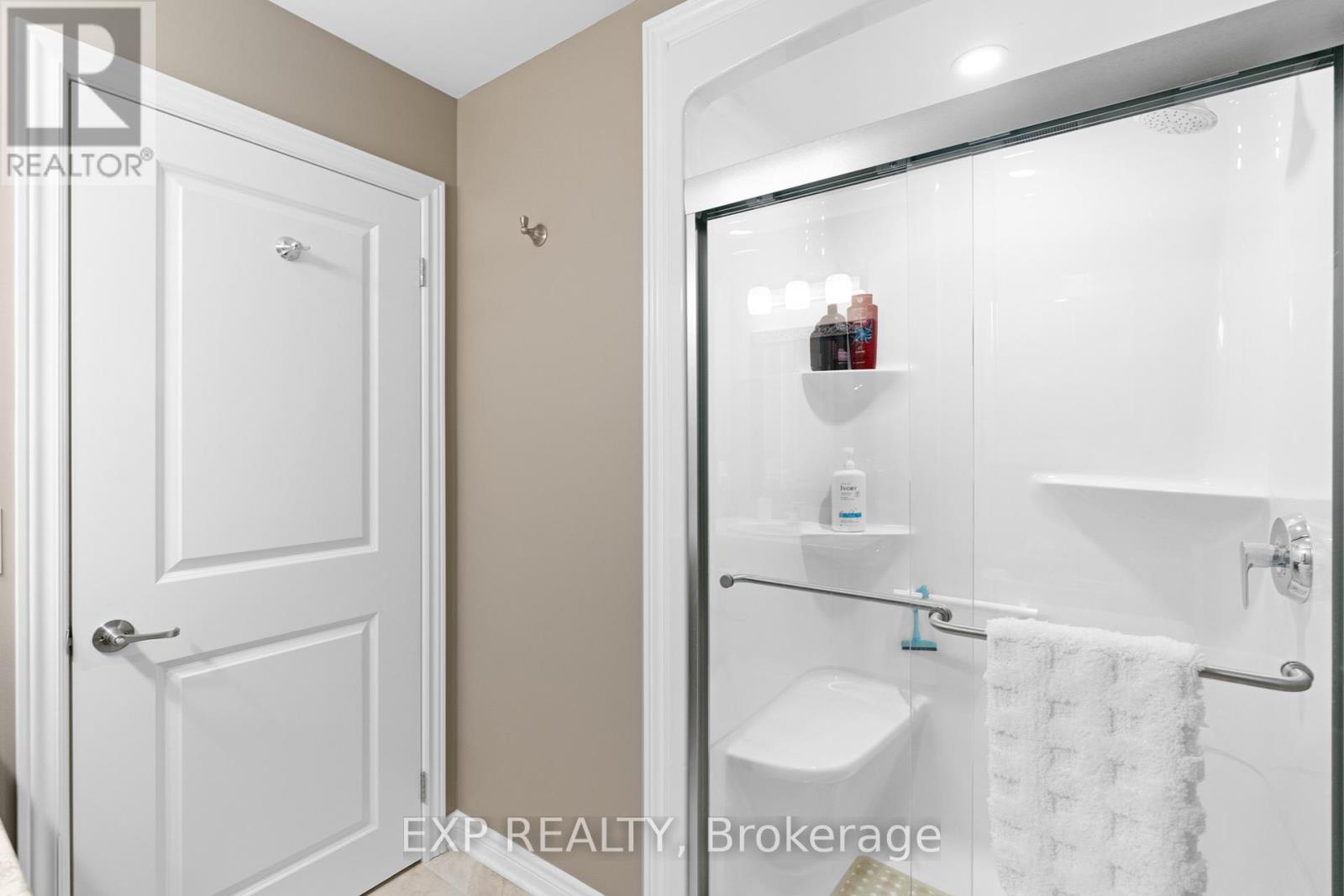 25 Andrew Lane, Thorold, Ontario  L2V 0V3 - Photo 36 - X12406497