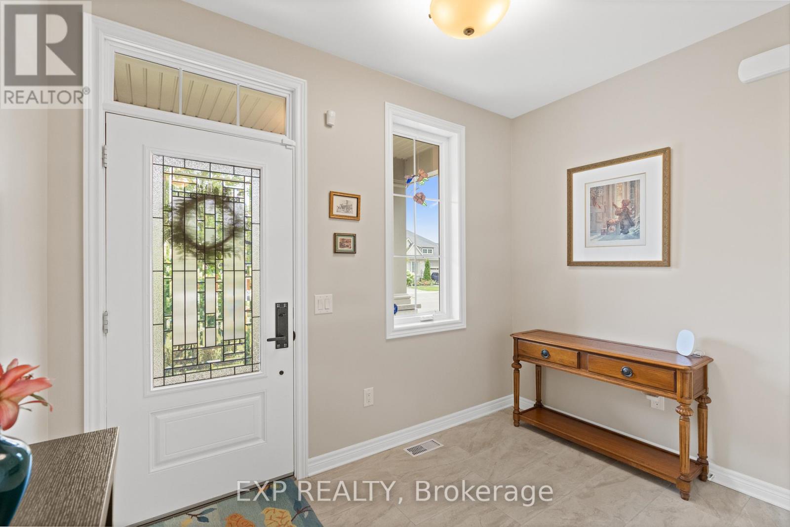 25 Andrew Lane, Thorold, Ontario  L2V 0V3 - Photo 4 - X12406497