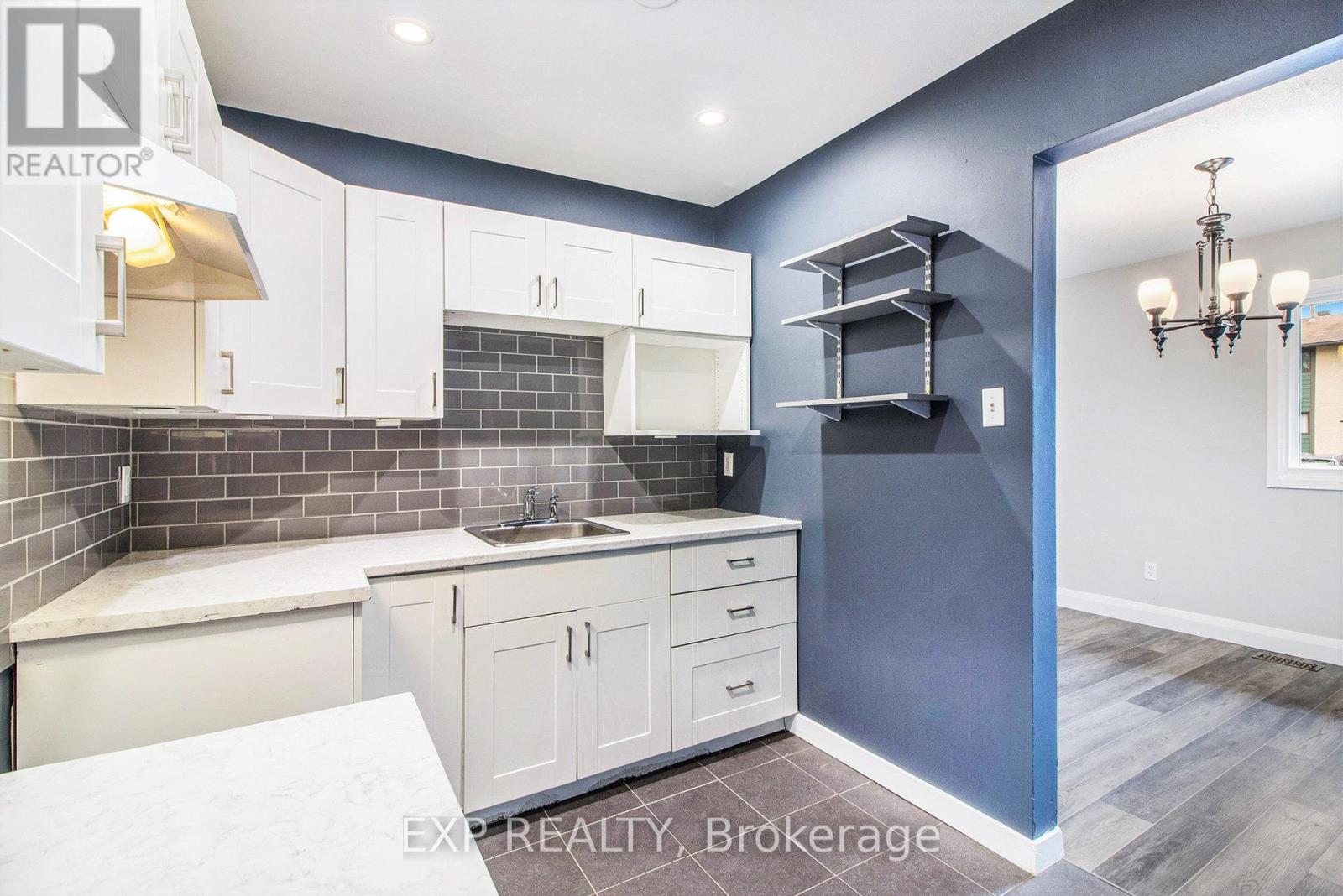 1687 Meadowbrook Road, Ottawa, Ontario  K1B 4W6 - Photo 12 - X12400455