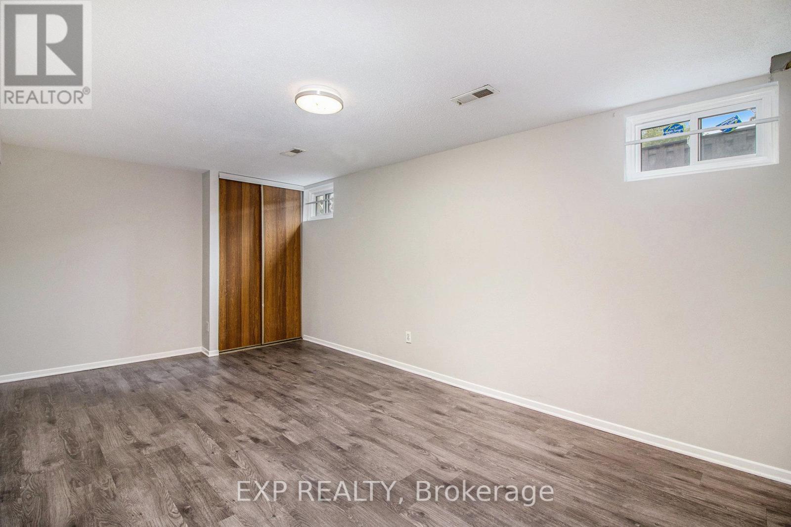1687 Meadowbrook Road, Ottawa, Ontario  K1B 4W6 - Photo 19 - X12400455