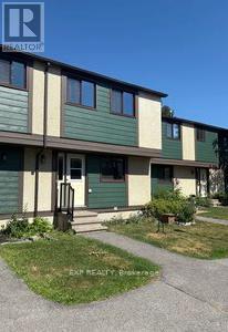 1687 Meadowbrook Road, Ottawa, Ontario  K1B 4W6 - Photo 4 - X12400455