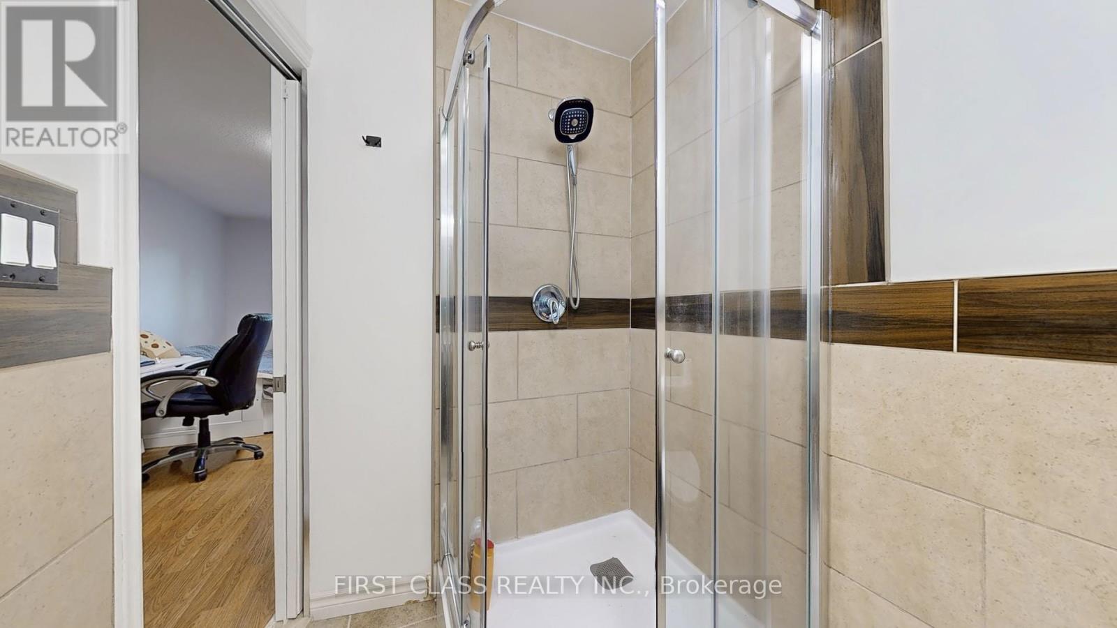 31 Richwood Drive, Markham, Ontario  L3P 3Y7 - Photo 12 - N12406249