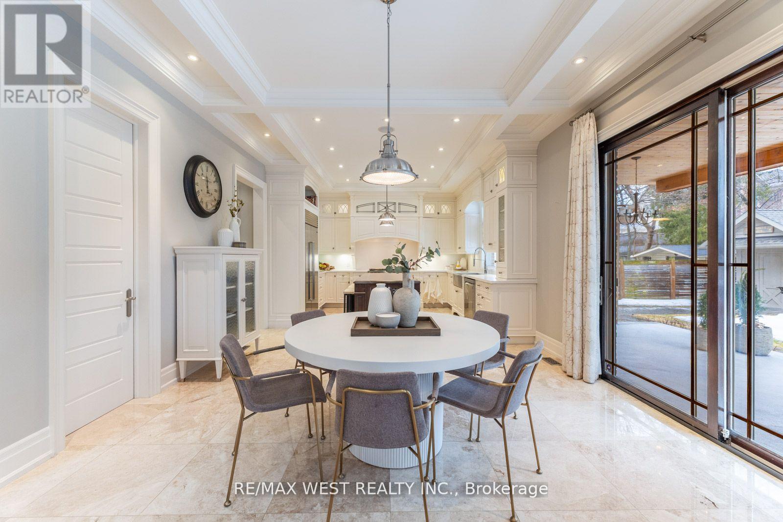 6 Weller Crescent, Vaughan, Ontario  L6A 1E4 - Photo 19 - N12406290