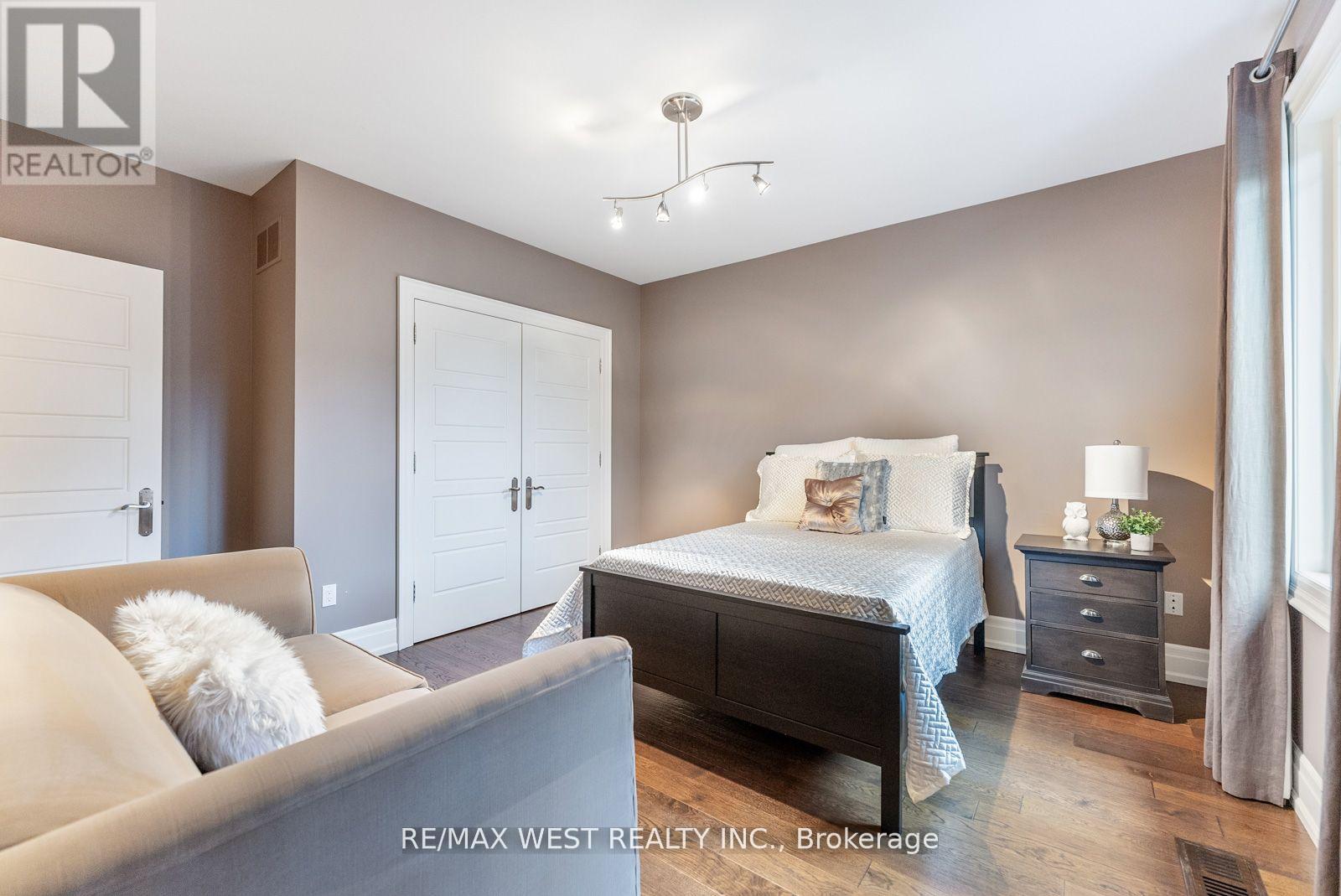 6 Weller Crescent, Vaughan, Ontario  L6A 1E4 - Photo 31 - N12406290