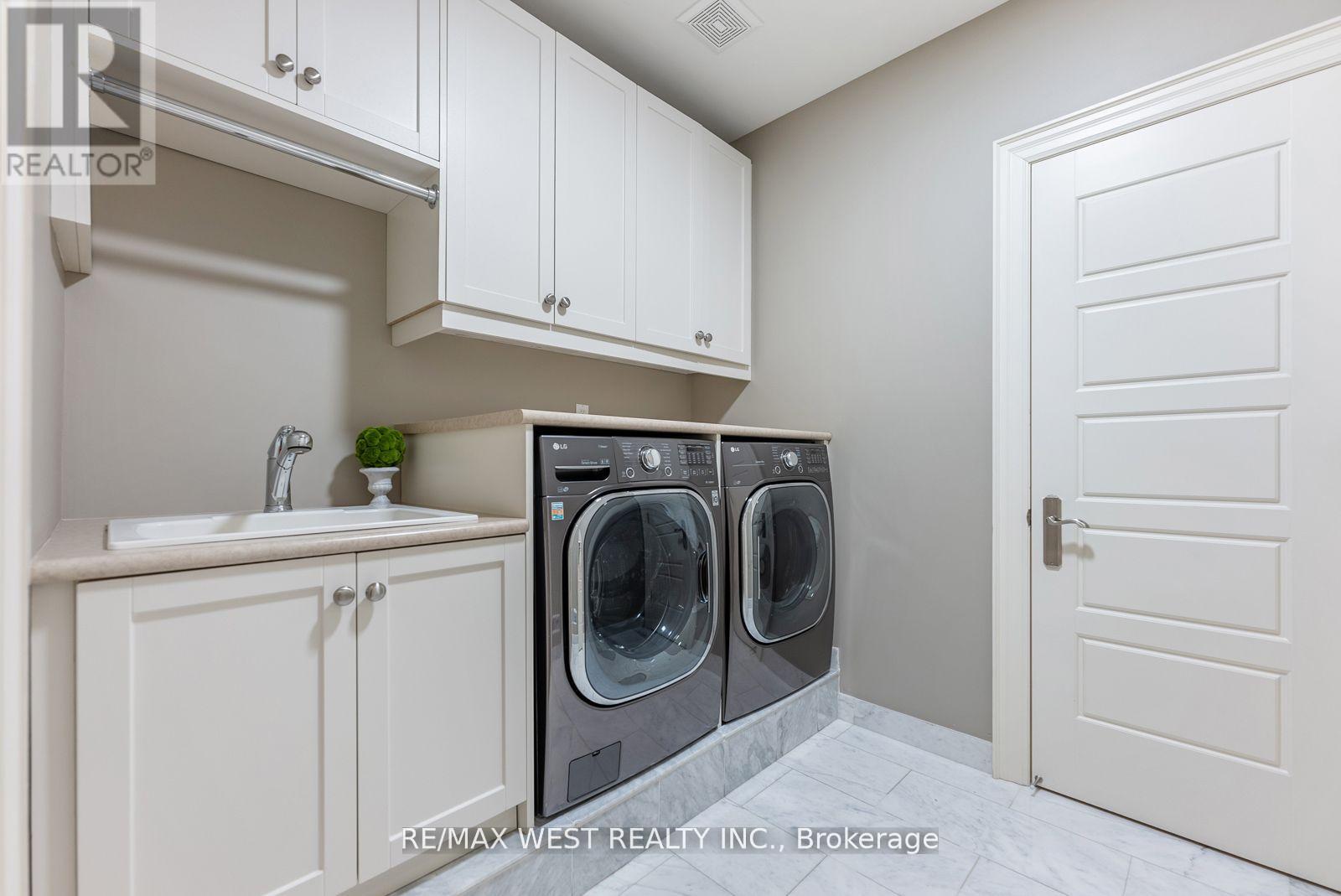 6 Weller Crescent, Vaughan, Ontario  L6A 1E4 - Photo 32 - N12406290