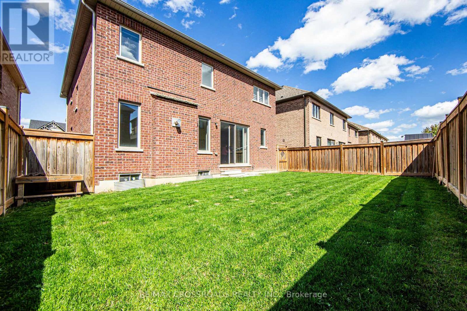 57 Walter English Drive, East Gwillimbury, Ontario  L9N 0R8 - Photo 24 - N12406391