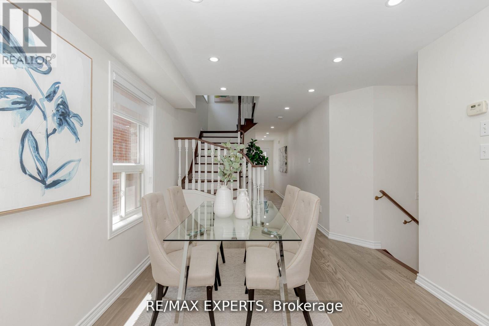 64 Peppertree Lane, Whitchurch-Stouffville (Stouffville), Ontario  L4A 0M8 - Photo 11 - N12406414