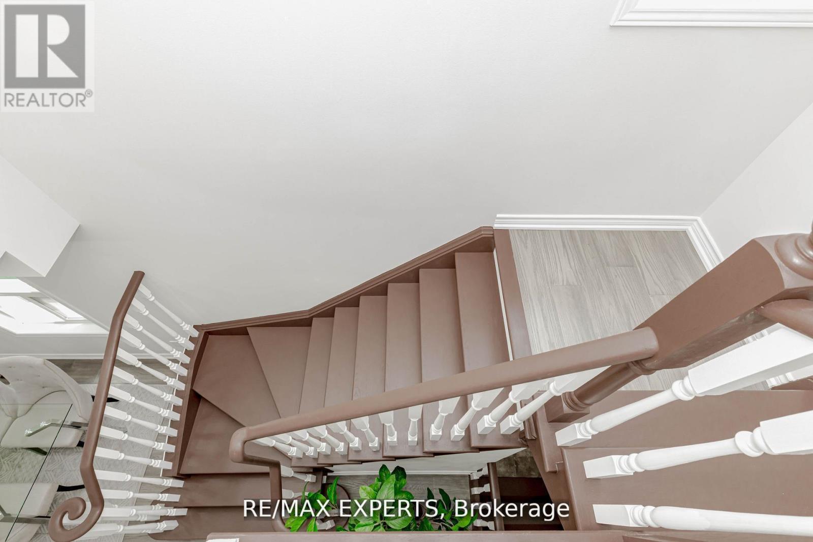 64 Peppertree Lane, Whitchurch-Stouffville (Stouffville), Ontario  L4A 0M8 - Photo 29 - N12406414