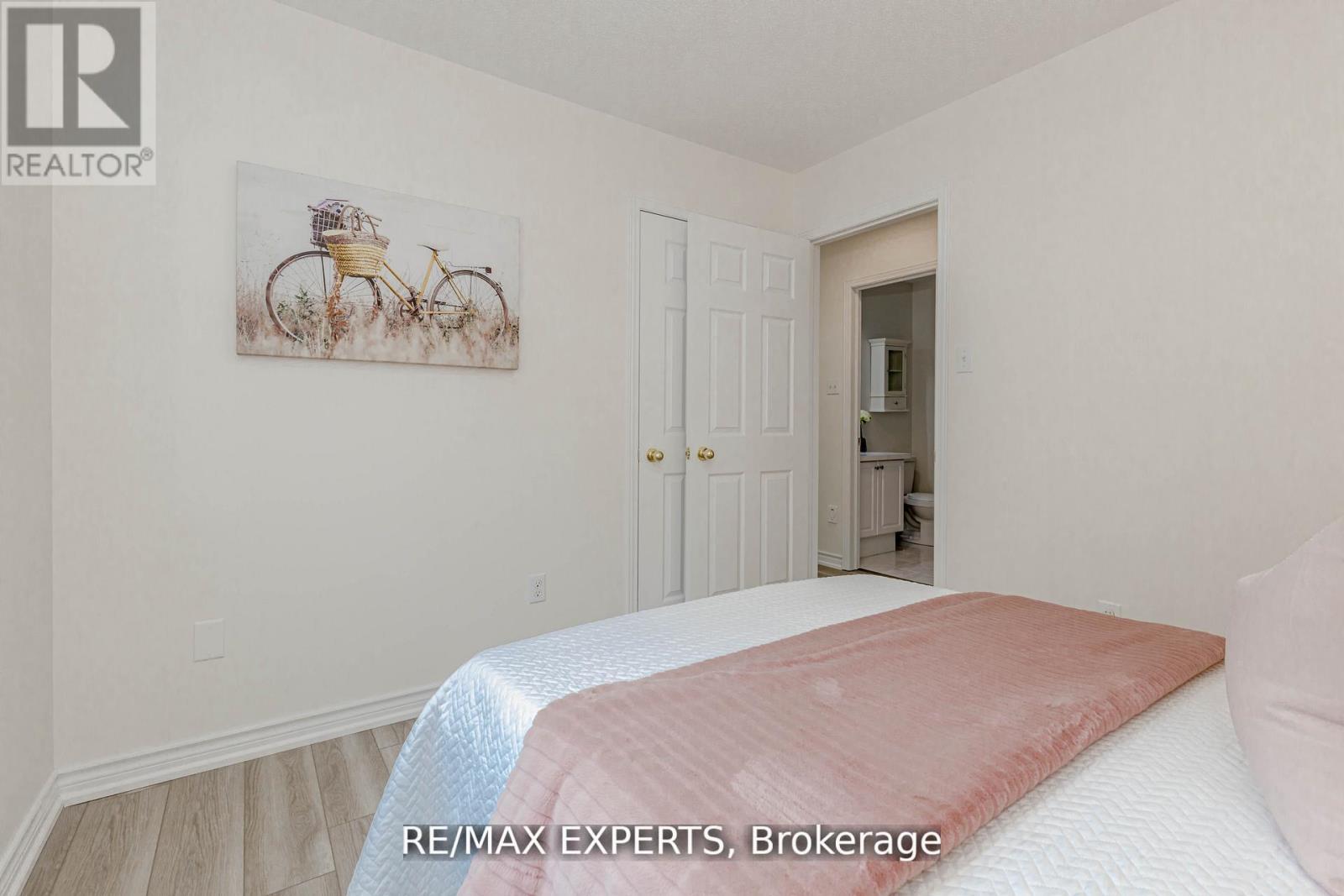 64 Peppertree Lane, Whitchurch-Stouffville (Stouffville), Ontario  L4A 0M8 - Photo 44 - N12406414