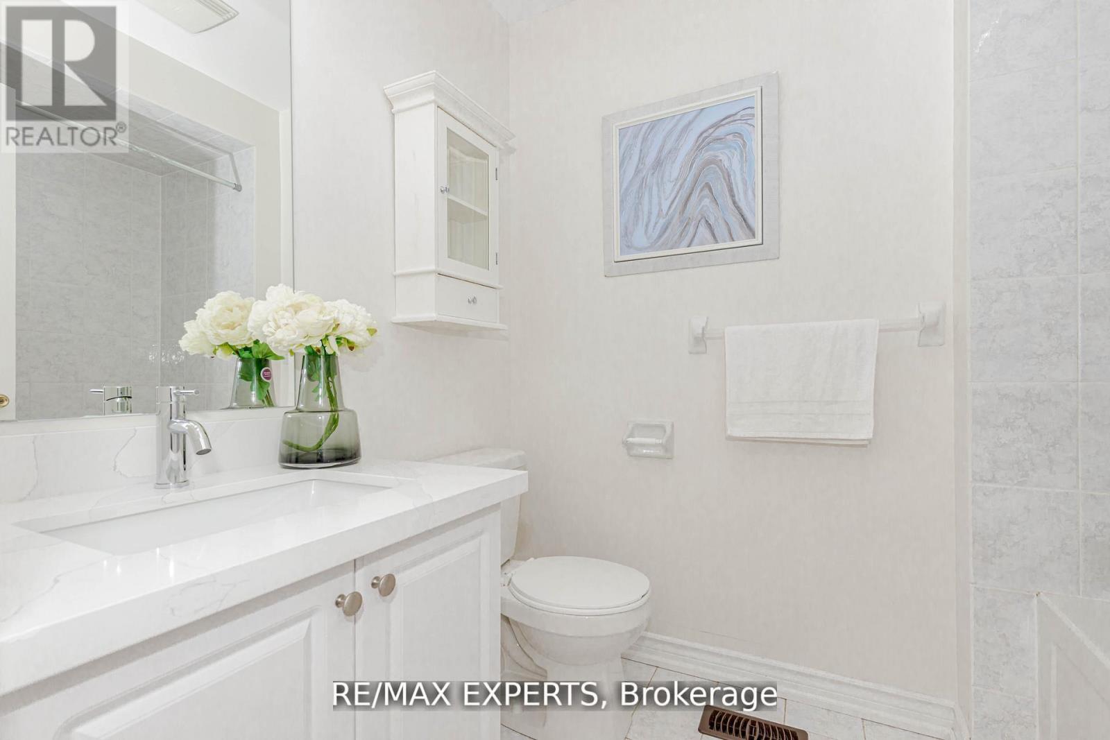 64 Peppertree Lane, Whitchurch-Stouffville (Stouffville), Ontario  L4A 0M8 - Photo 47 - N12406414