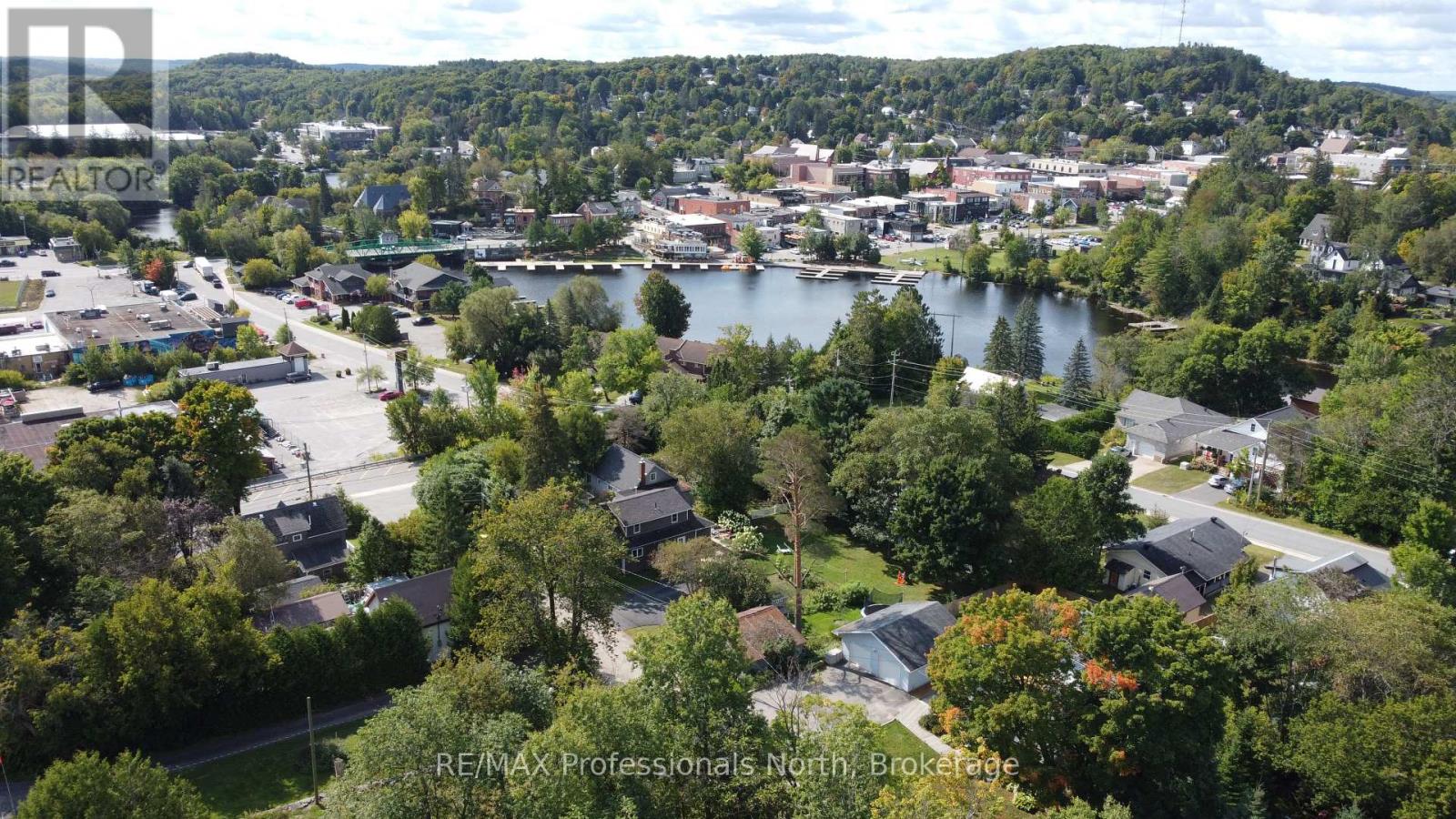 9 West Road, Huntsville, Ontario  P1H 1K9 - Photo 12 - X12406463