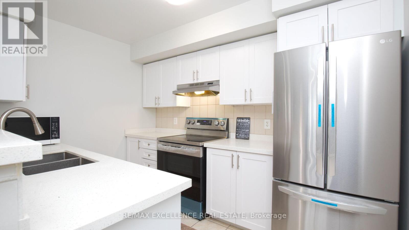86 - 60 Fairwood Circle, Brampton (Sandringham-Wellington), Ontario  L6R 0Y6 - Photo 14 - W12221395