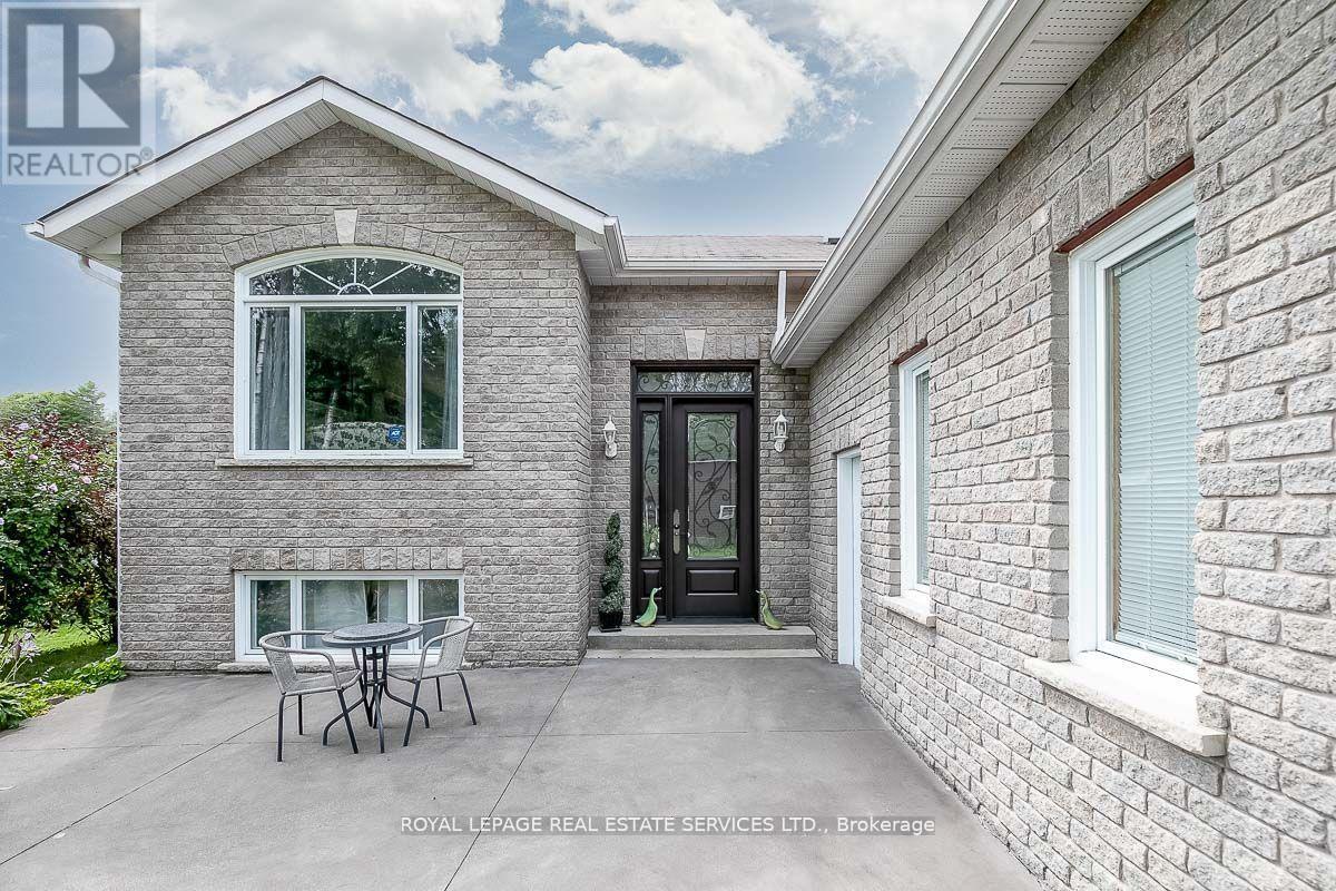 96 46th Street N, Wasaga Beach, Ontario  L9Z 1Y7 - Photo 3 - S12406303