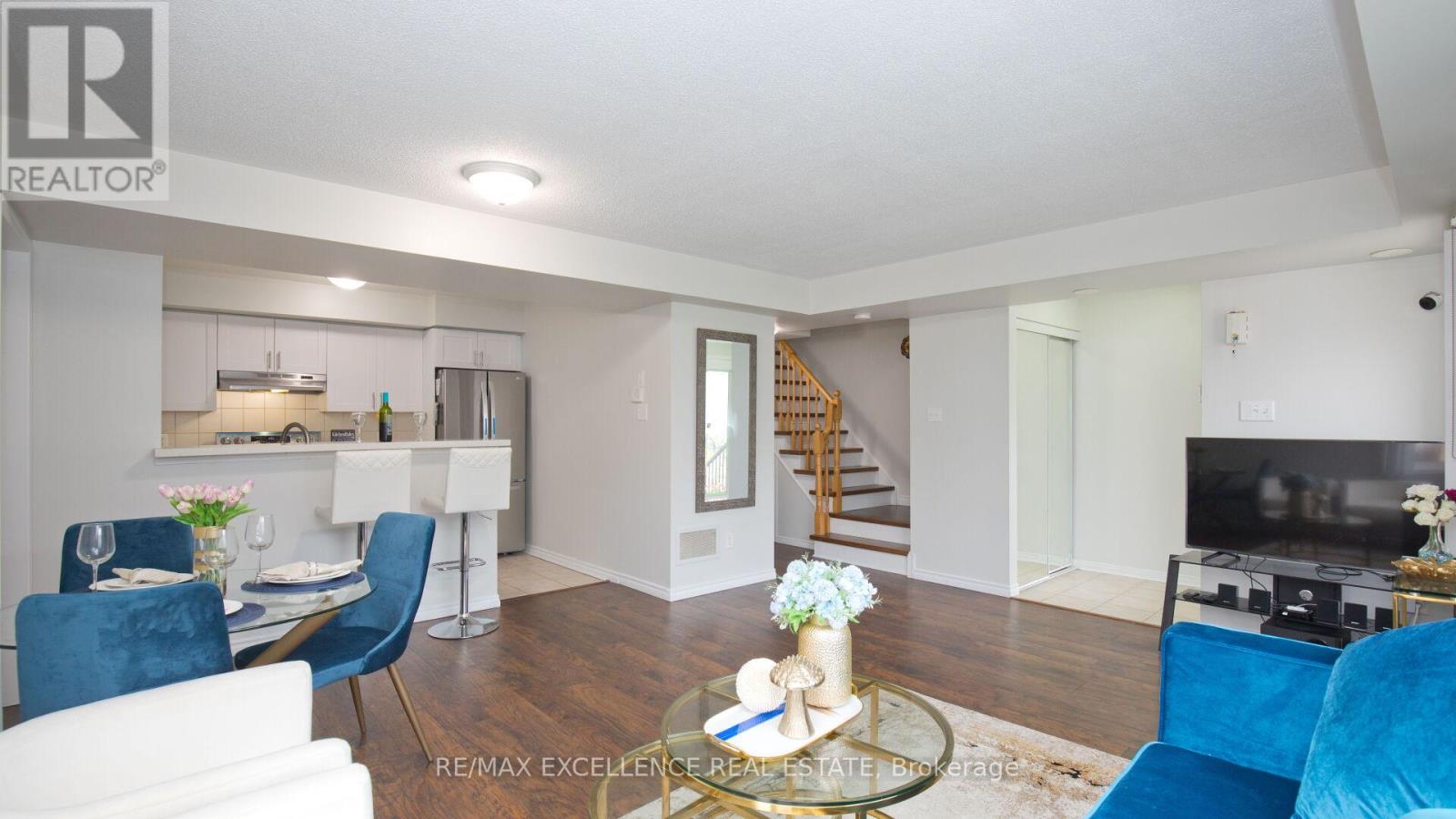 86 - 60 Fairwood Circle, Brampton (Sandringham-Wellington), Ontario  L6R 0Y6 - Photo 9 - W12221395