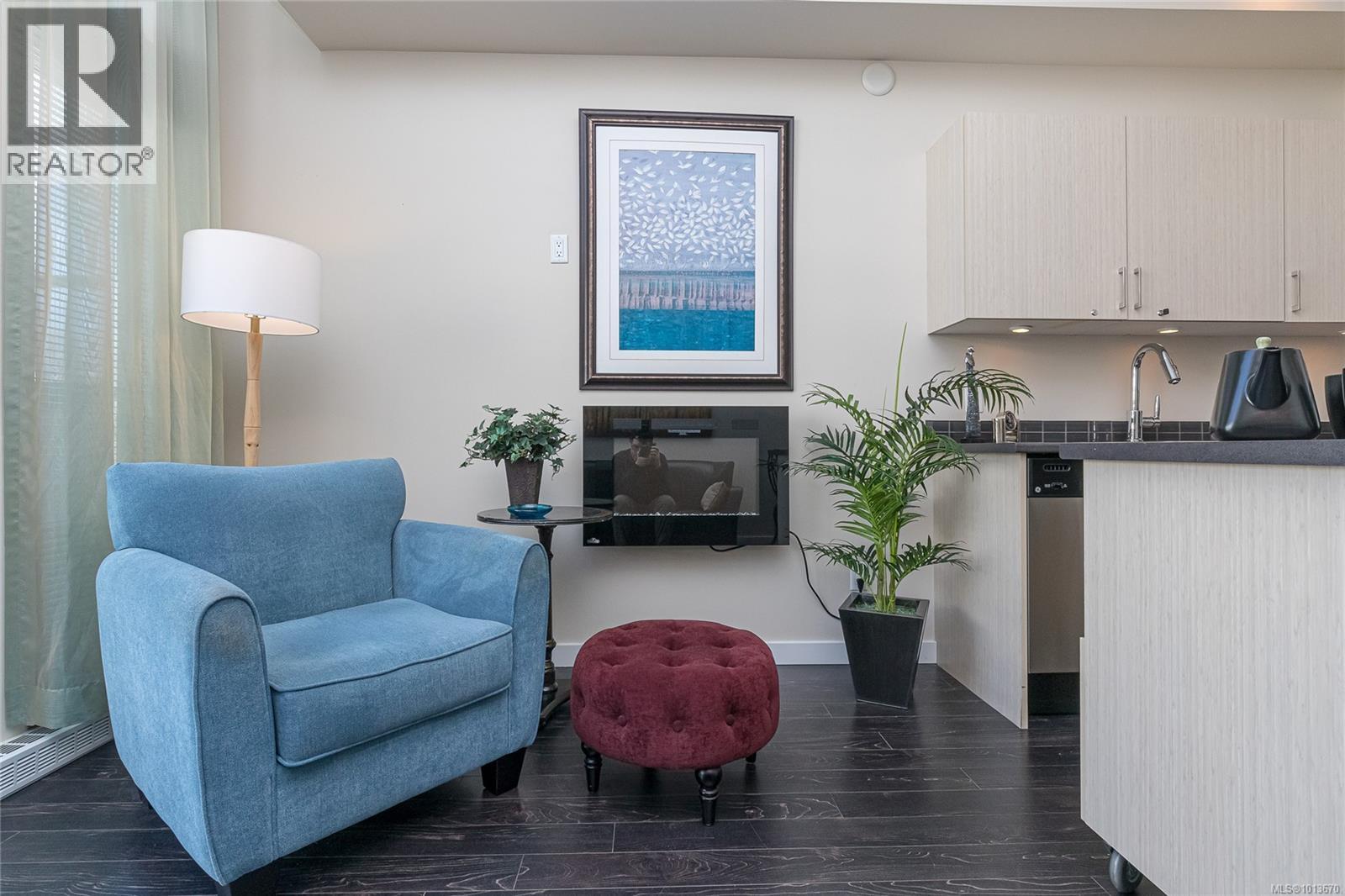 402 1121 Fort St, Victoria, British Columbia  V8V 3K9 - Photo 7 - 1013670