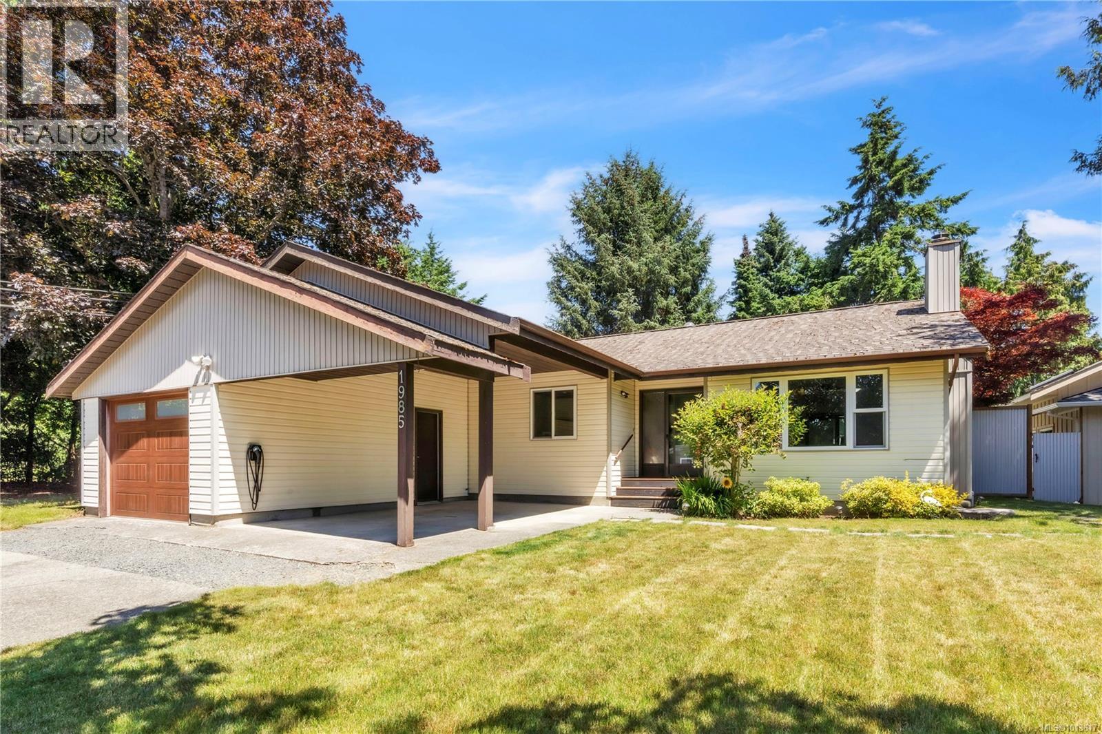 1985 Saunders Rd, Sooke, British Columbia