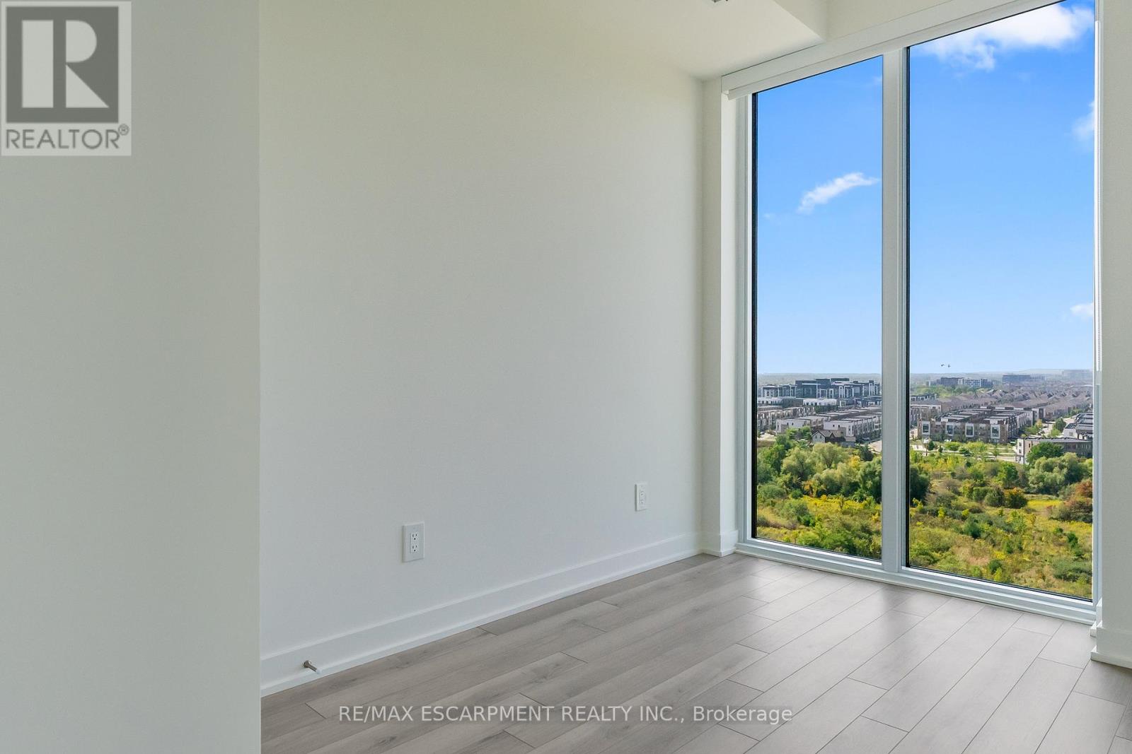 1403 - 3079 Trafalgar Road, Oakville, Ontario  L6H 8C5 - Photo 18 - W12401585