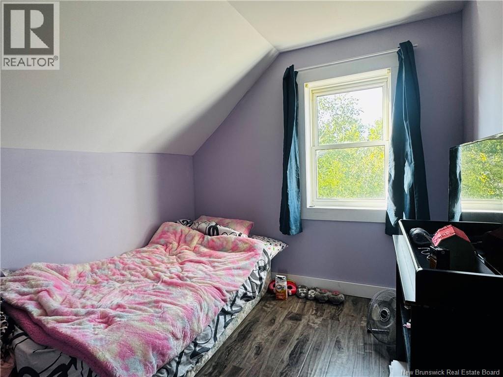 80 Young, Bathurst, New Brunswick  E2A 1K8 - Photo 18 - NB126822