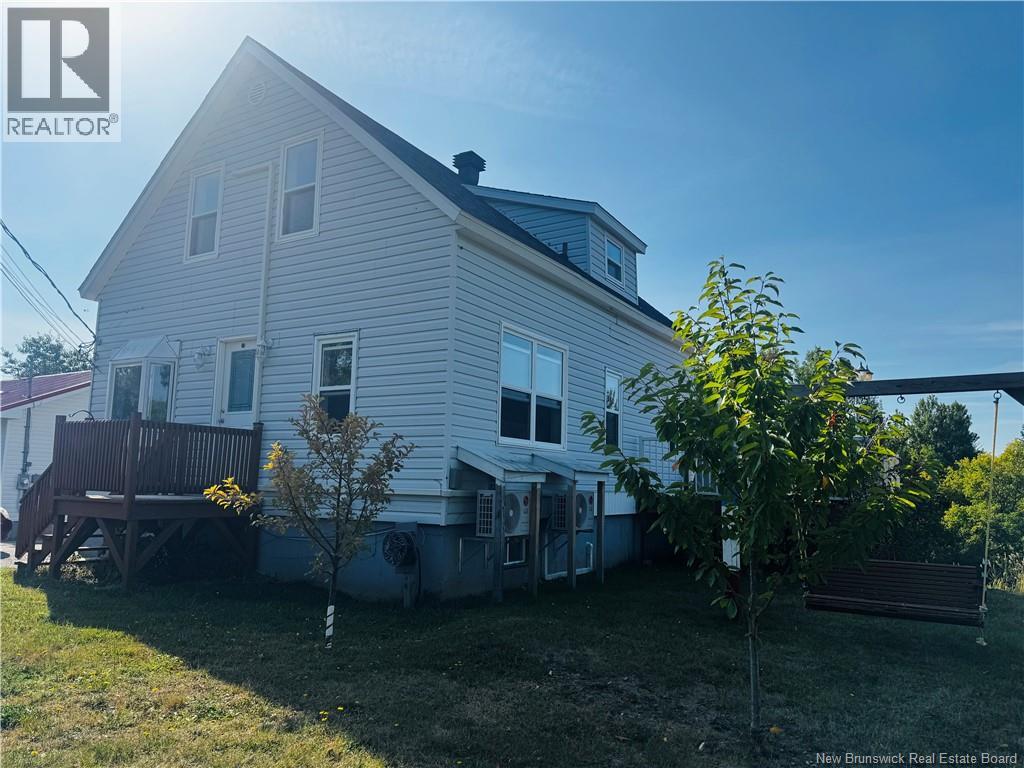 80 Young, Bathurst, New Brunswick  E2A 1K8 - Photo 23 - NB126822