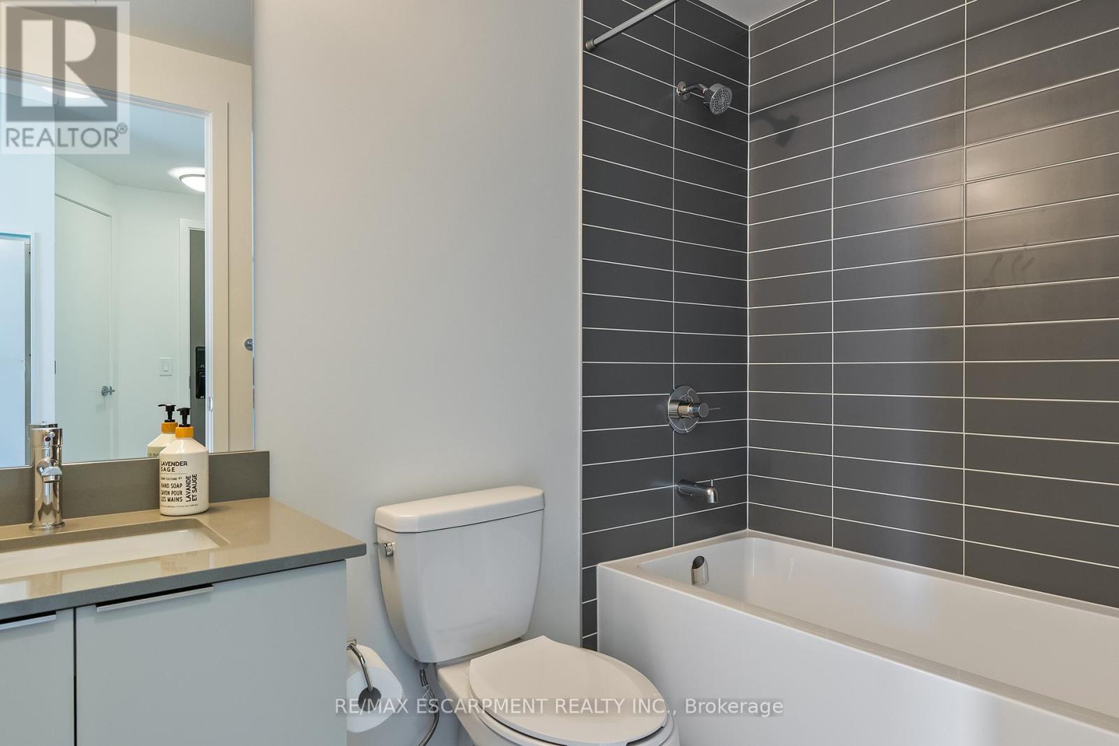 1403 - 3079 Trafalgar Road, Oakville, Ontario  L6H 8C5 - Photo 20 - W12401585