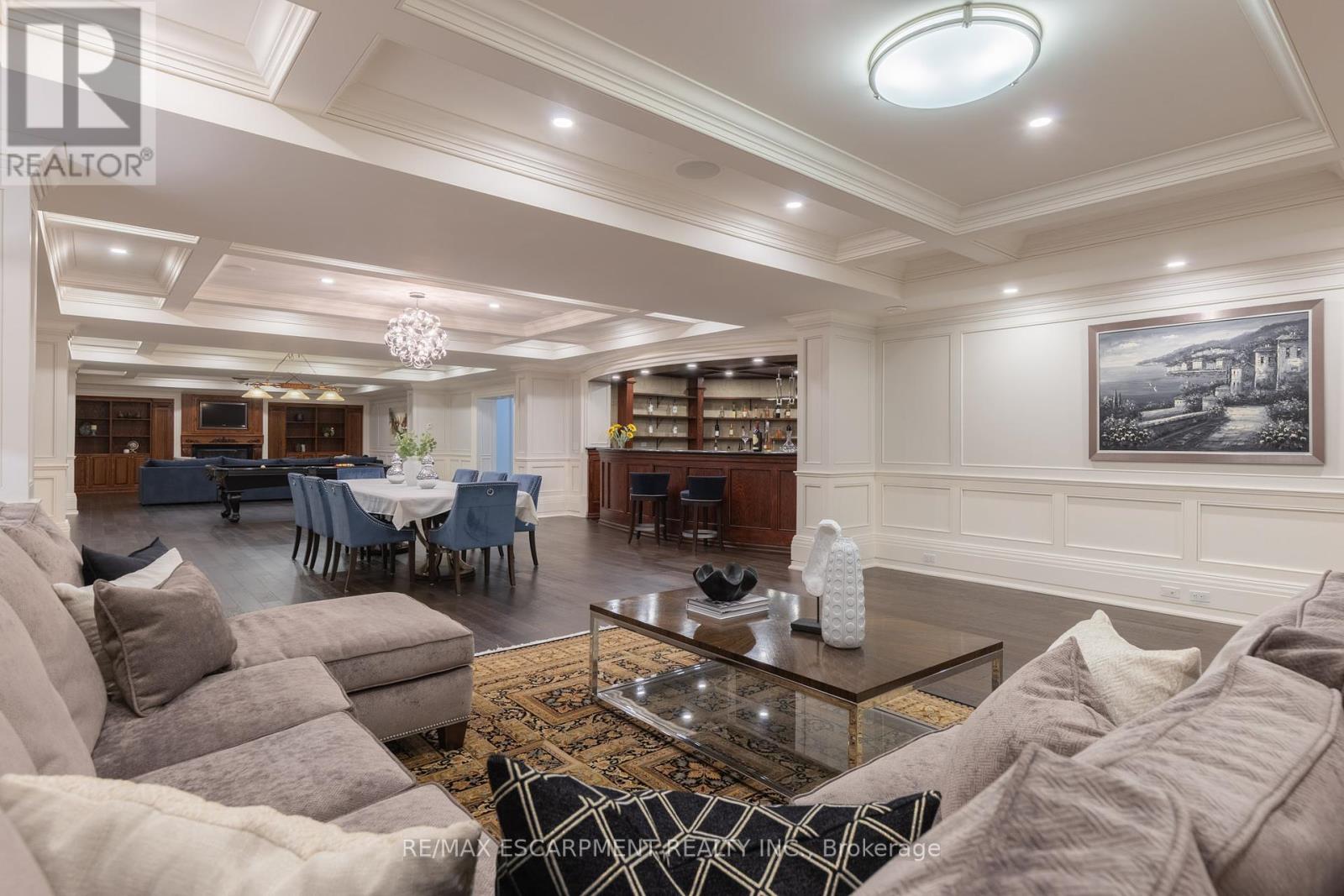 1092 Argyle Drive, Oakville (Mo Morrison), Ontario  L6J 1A7 - Photo 44 - W12406145