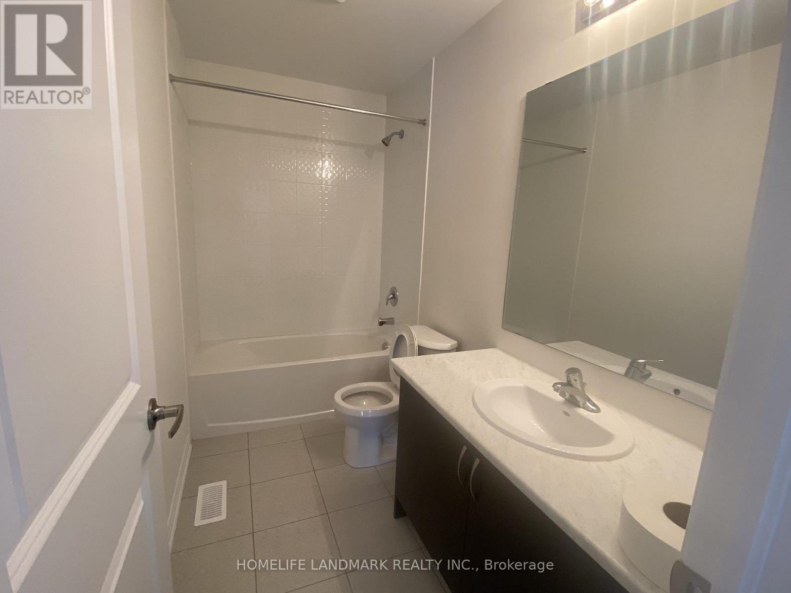 36 Rochester Drive, Barrie, Ontario  L9S 2Z8 - Photo 10 - S12387320