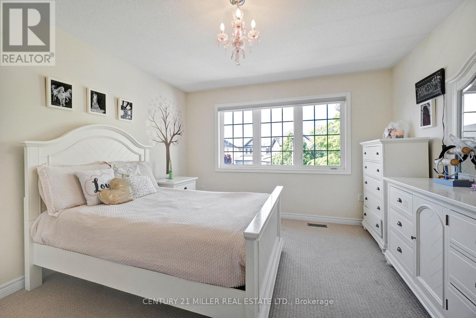 3298 Liptay Avenue, Oakville, Ontario  L6M 0N1 - Photo 29 - W12406248