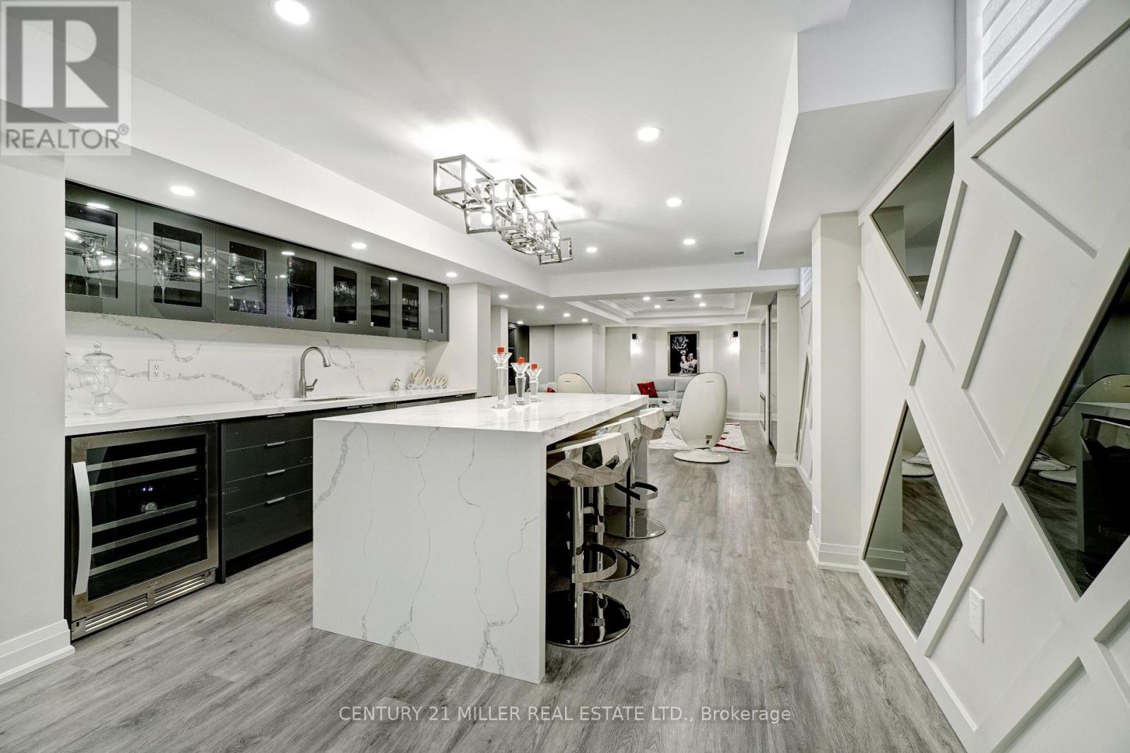 3298 Liptay Avenue, Oakville, Ontario  L6M 0N1 - Photo 31 - W12406248