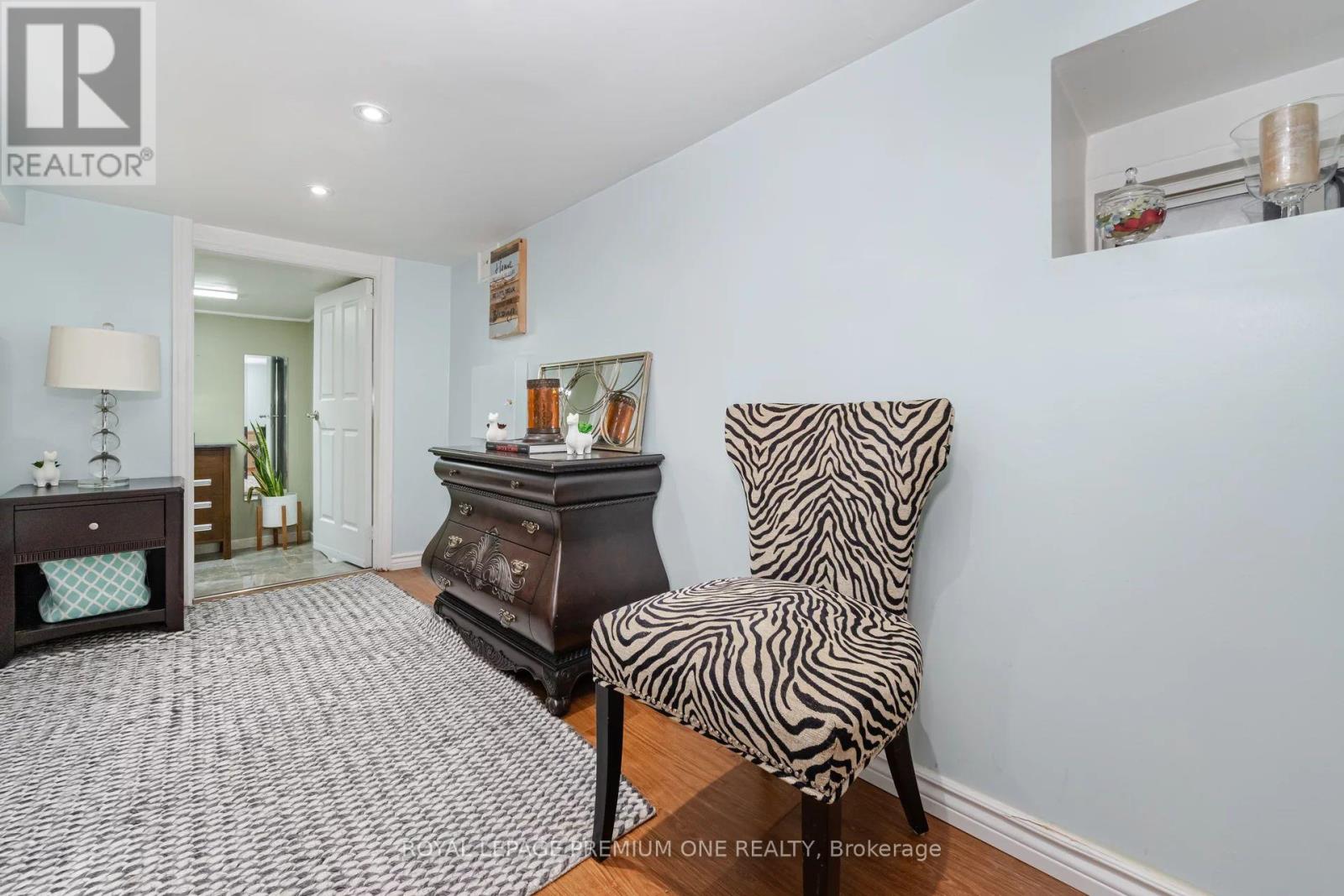 524 Salem Avenue N, Toronto, Ontario  M6H 3E1 - Photo 29 - W12406347