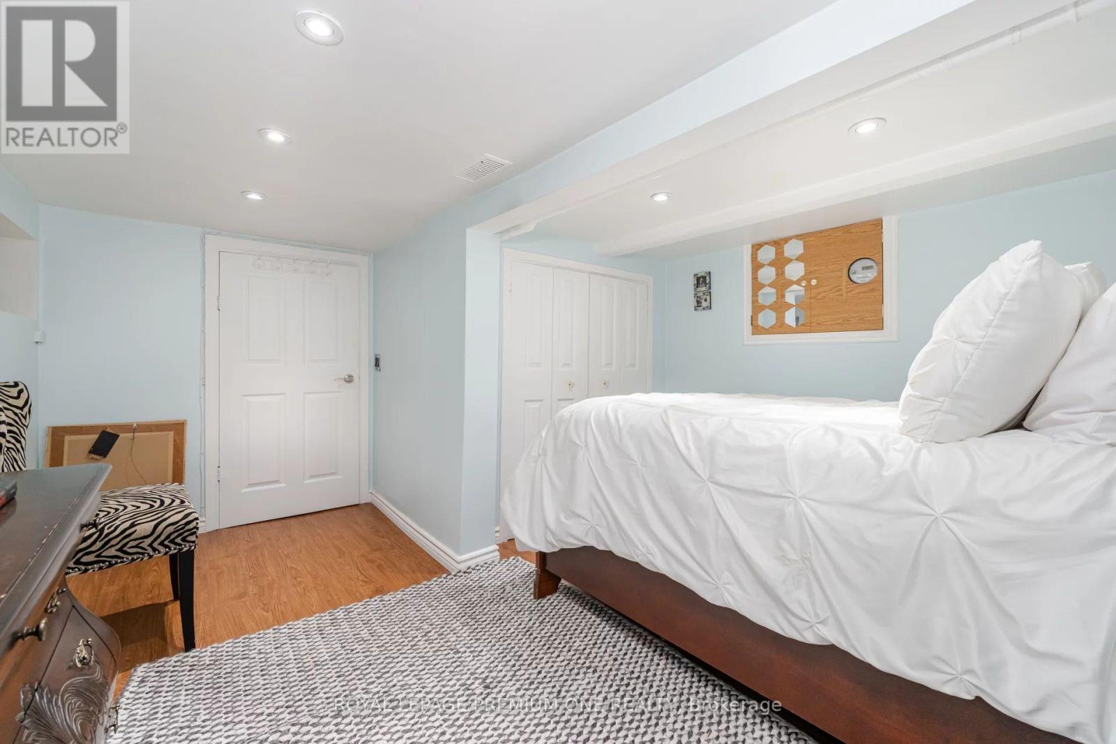 524 Salem Avenue N, Toronto, Ontario  M6H 3E1 - Photo 30 - W12406347