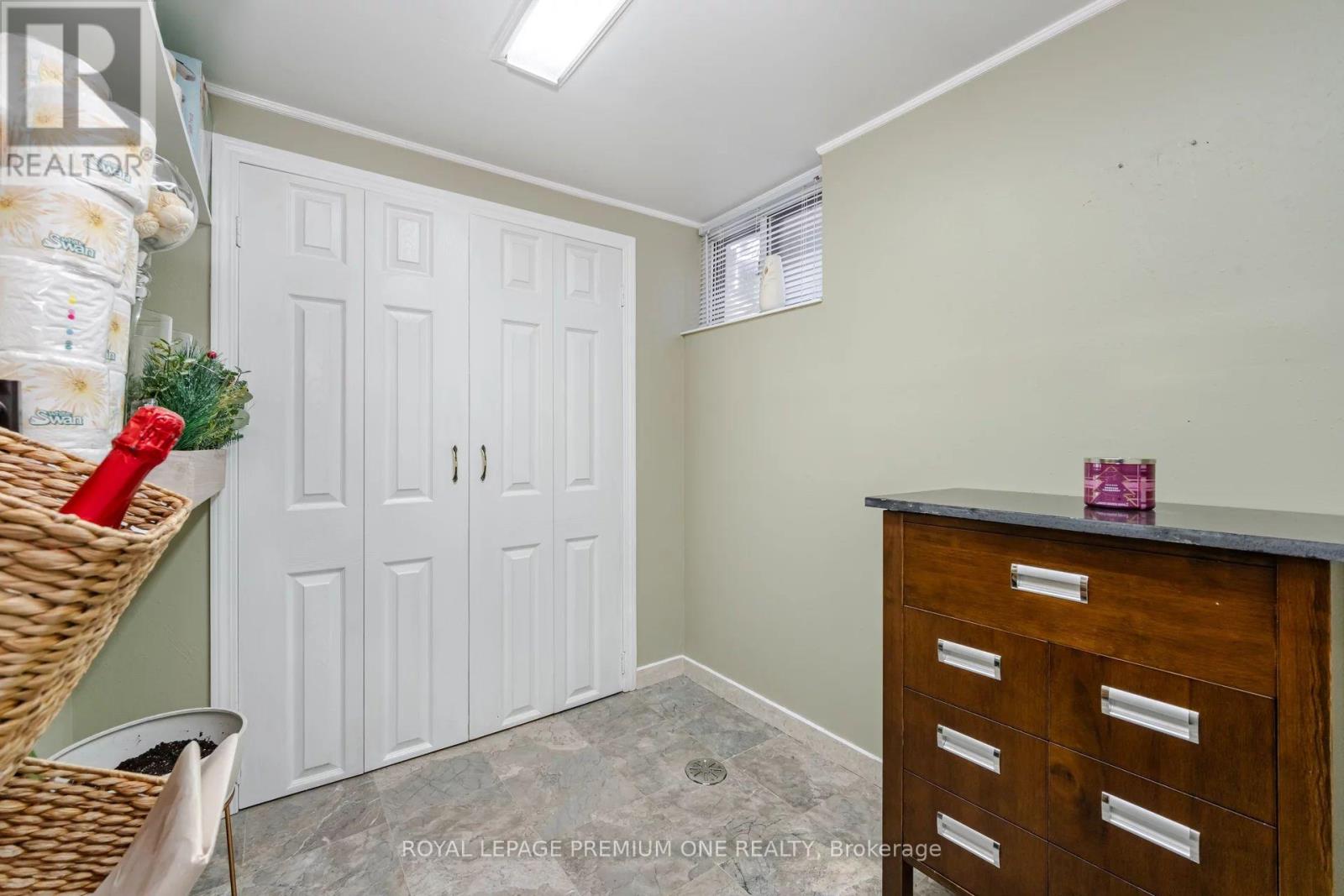 524 Salem Avenue N, Toronto, Ontario  M6H 3E1 - Photo 33 - W12406347