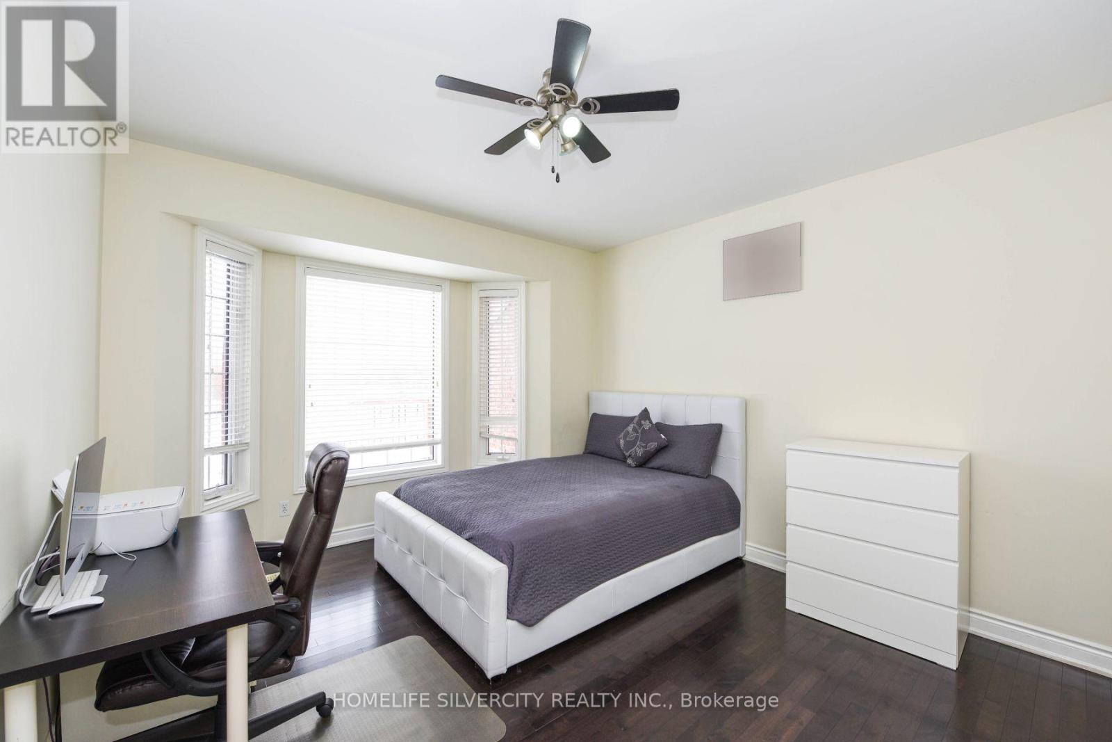 14707 Dixie Road, Caledon, Ontario  L7C 2M9 - Photo 10 - W12406362