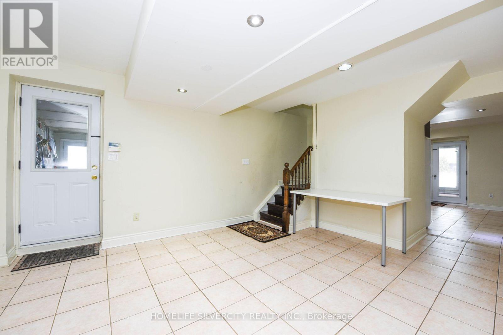 14707 Dixie Road, Caledon, Ontario  L7C 2M9 - Photo 30 - W12406362
