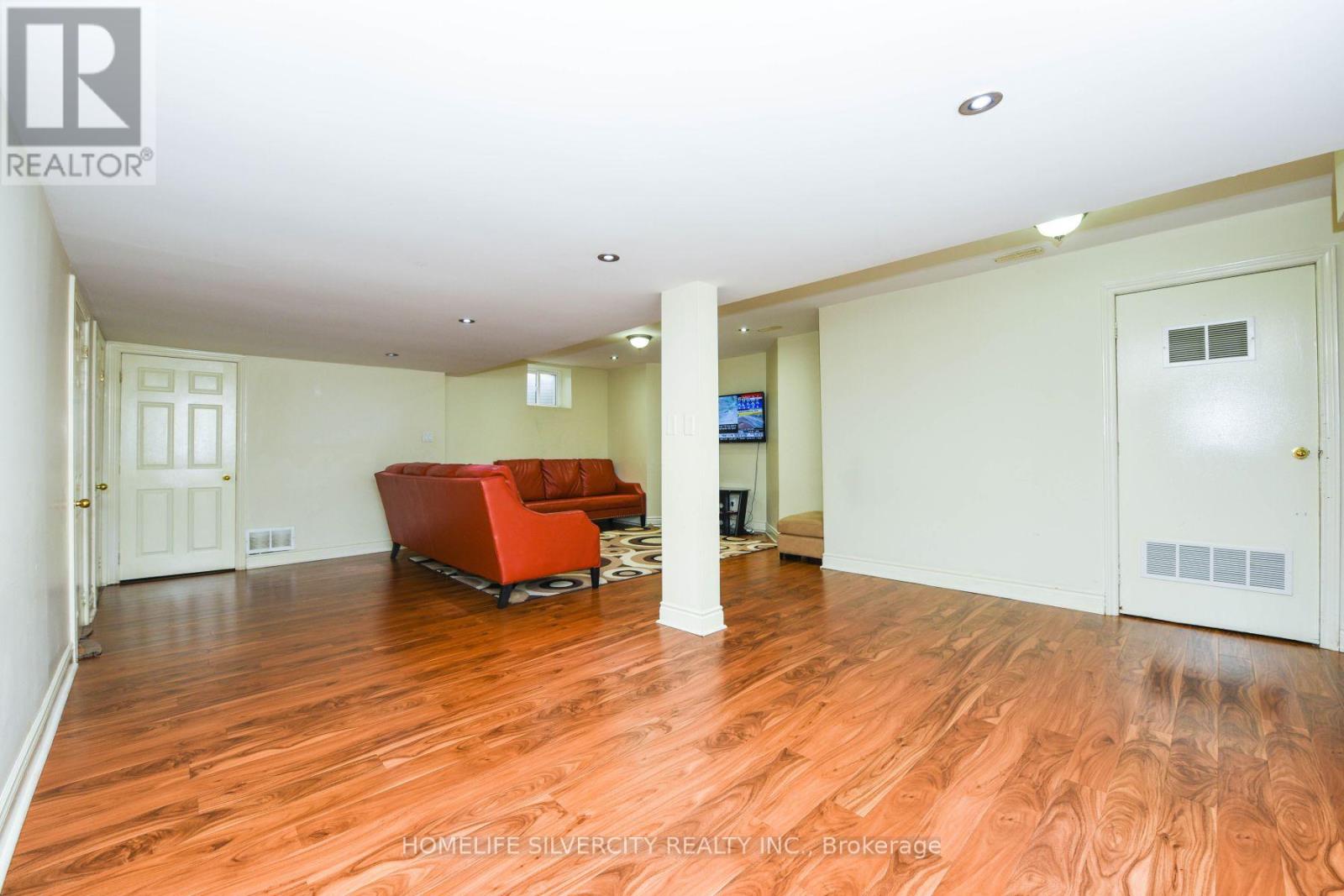 14707 Dixie Road, Caledon, Ontario  L7C 2M9 - Photo 32 - W12406362